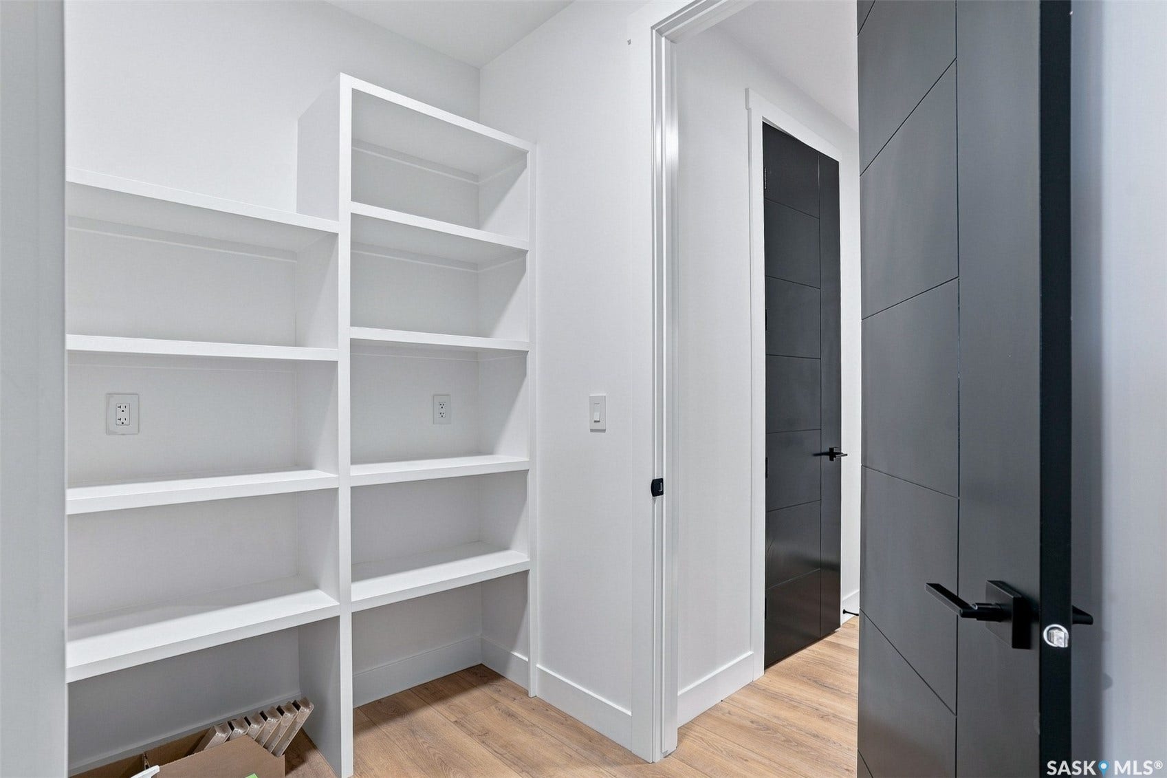 106 Cockcroft Manor, Saskatoon SK S7V 1Y5