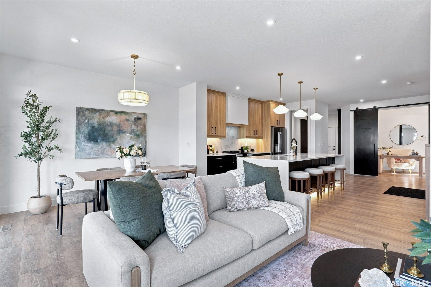 106 Cockcroft Manor, Saskatoon SK S7V 1Y5
