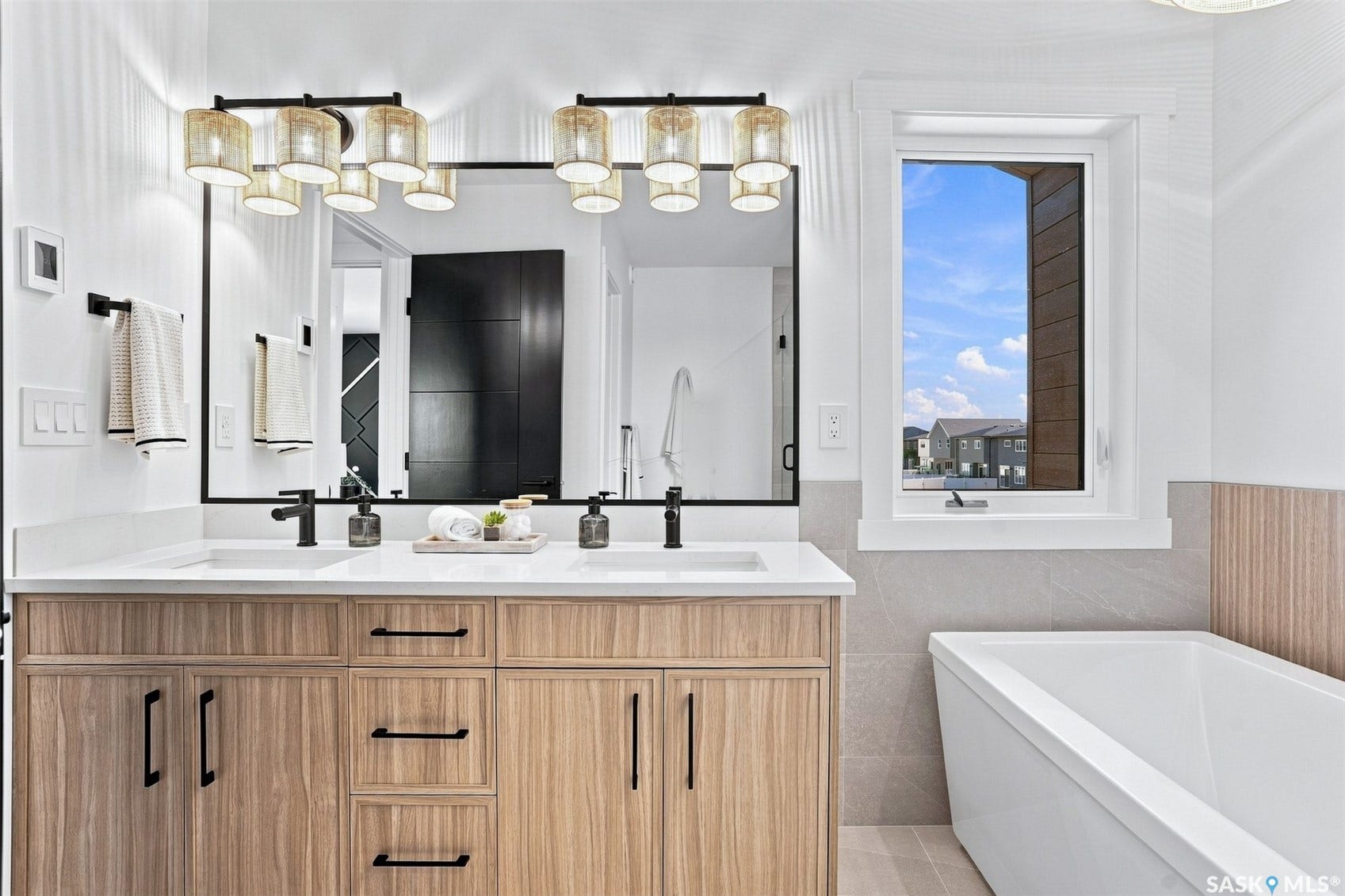 106 Cockcroft Manor, Saskatoon SK S7V 1Y5