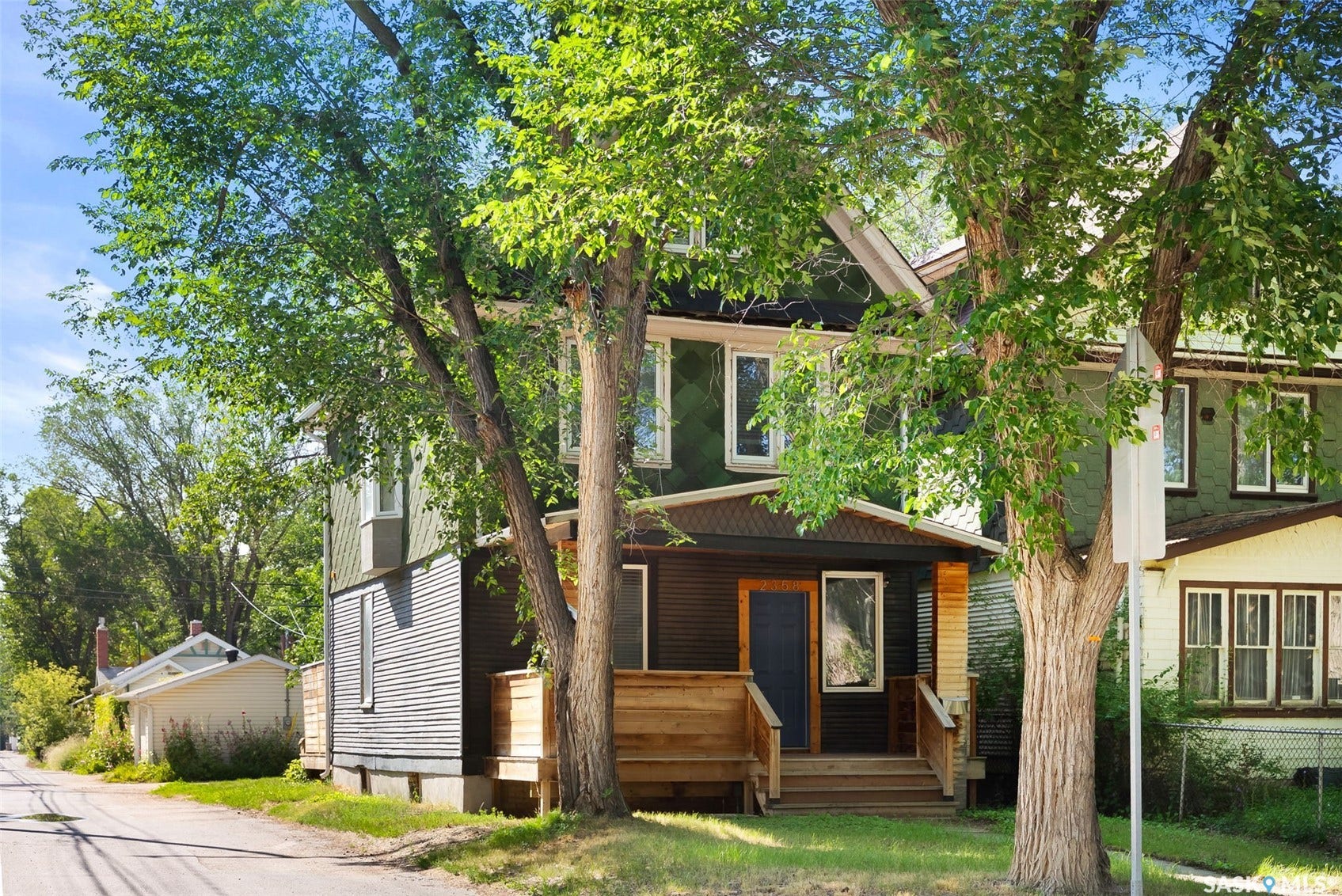 2358 Montreal Street, Regina SK S4P 1L8