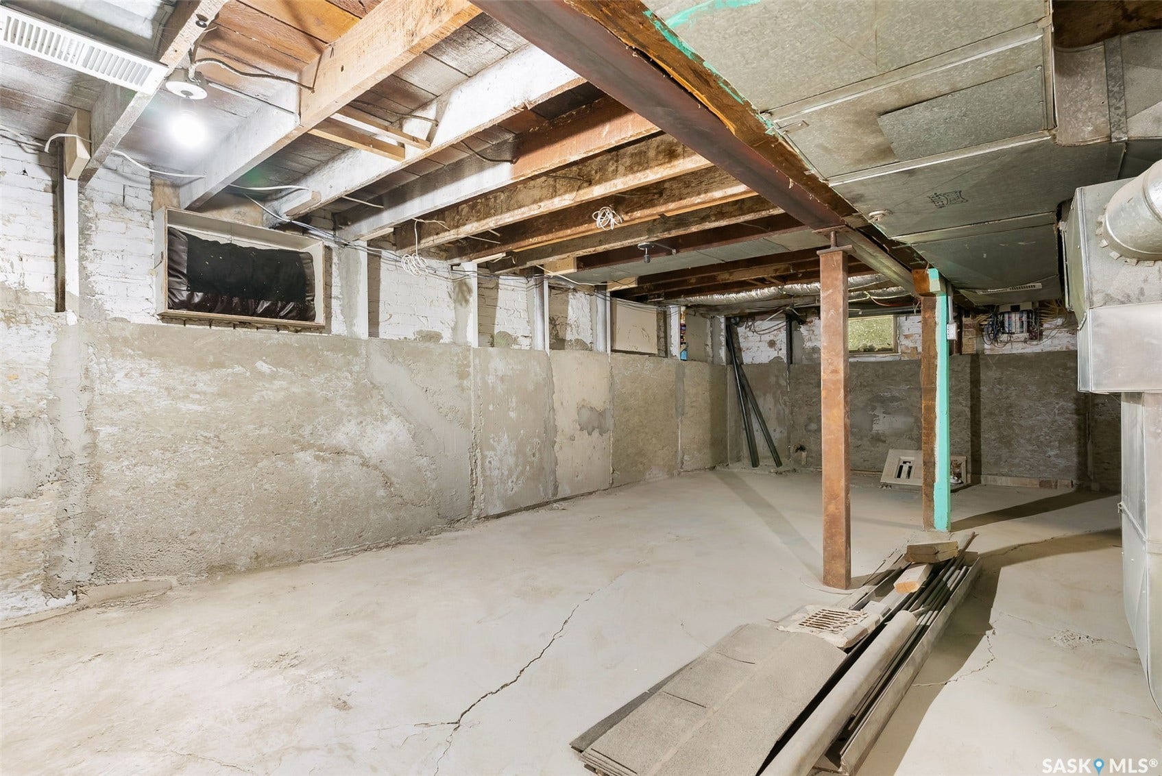 2358 Montreal Street, Regina SK S4P 1L8