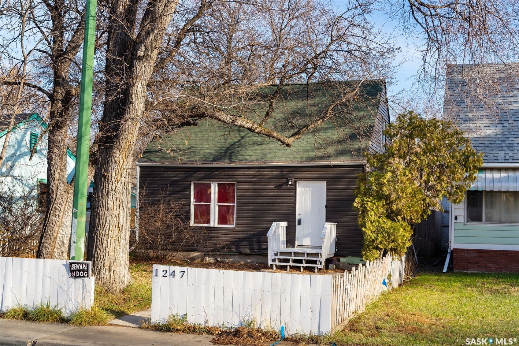 1247 King Street, Regina SK S4T 4G1