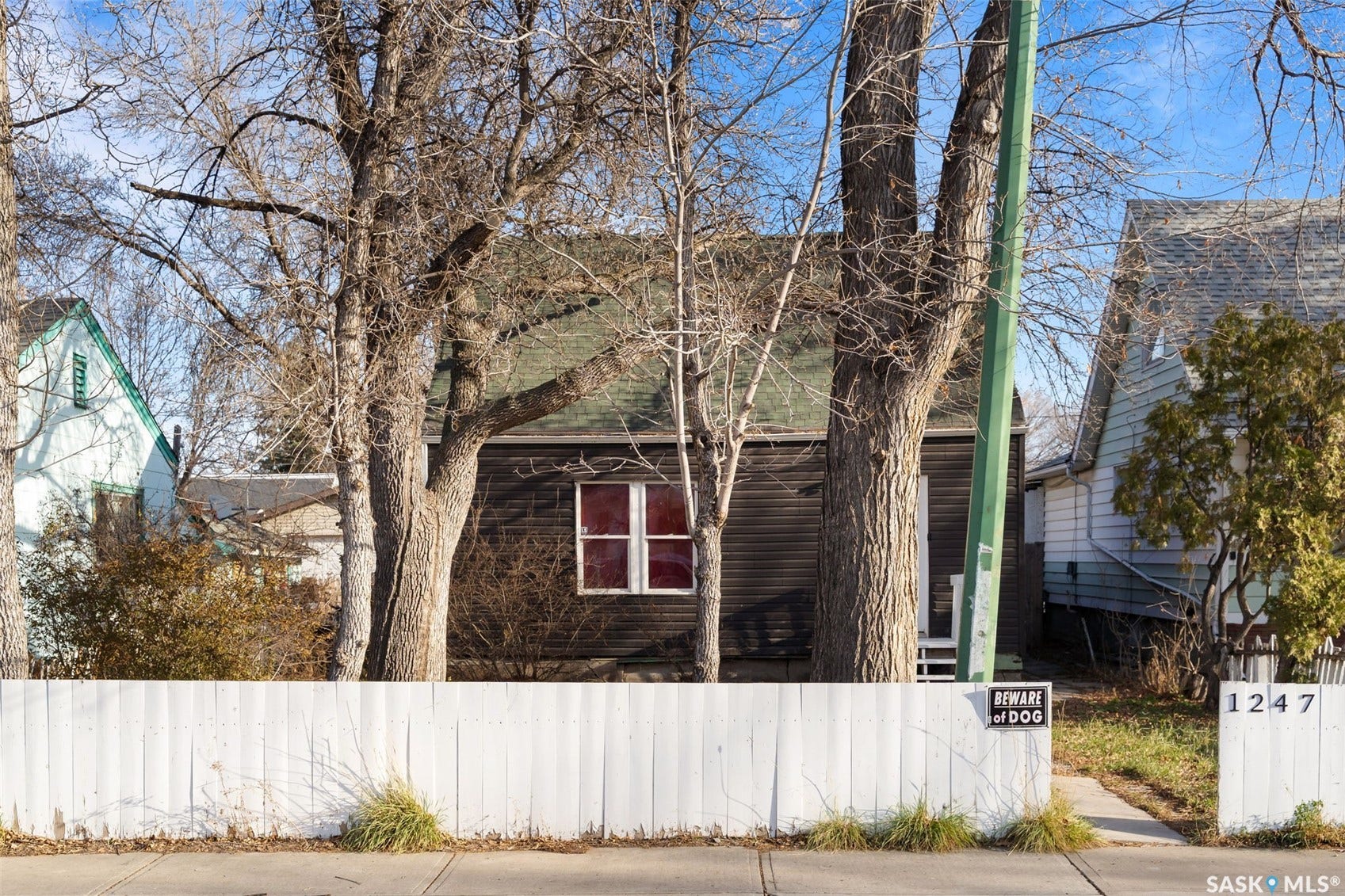 1247 King Street, Regina SK S4T 4G1