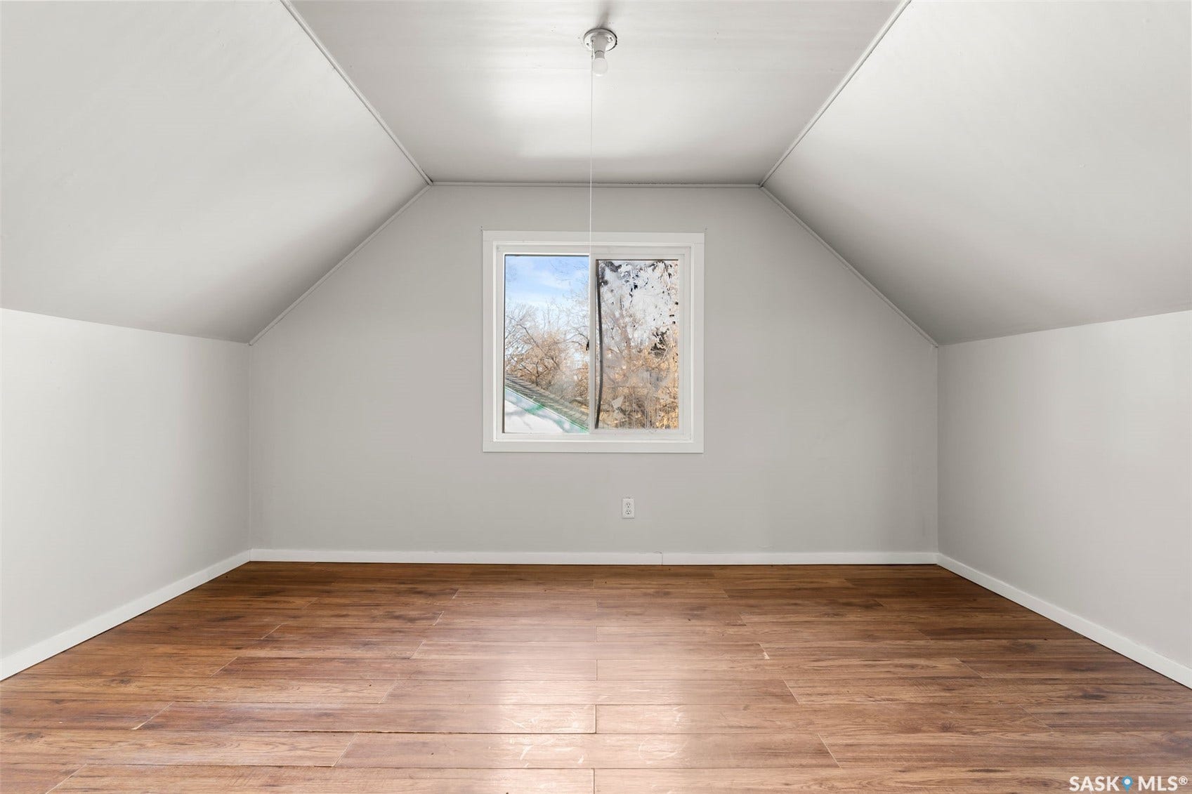 1247 King Street, Regina SK S4T 4G1