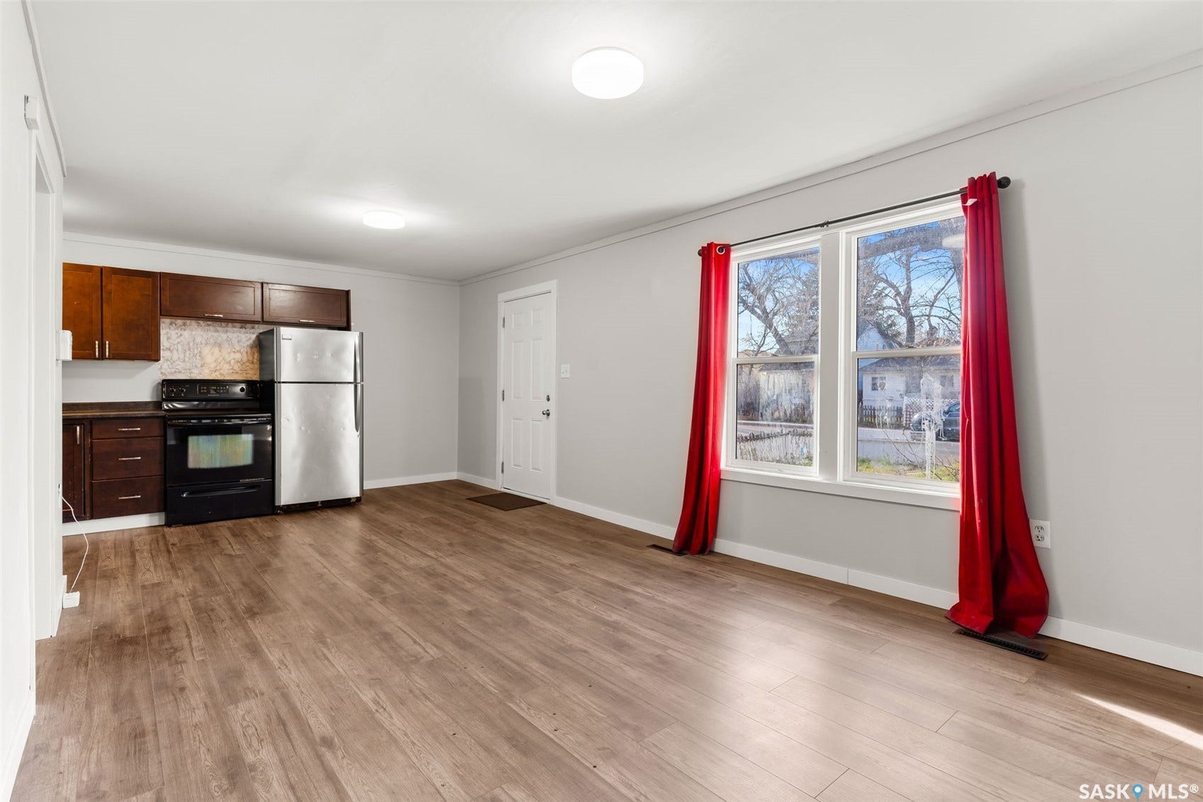 1247 King Street, Regina SK S4T 4G1