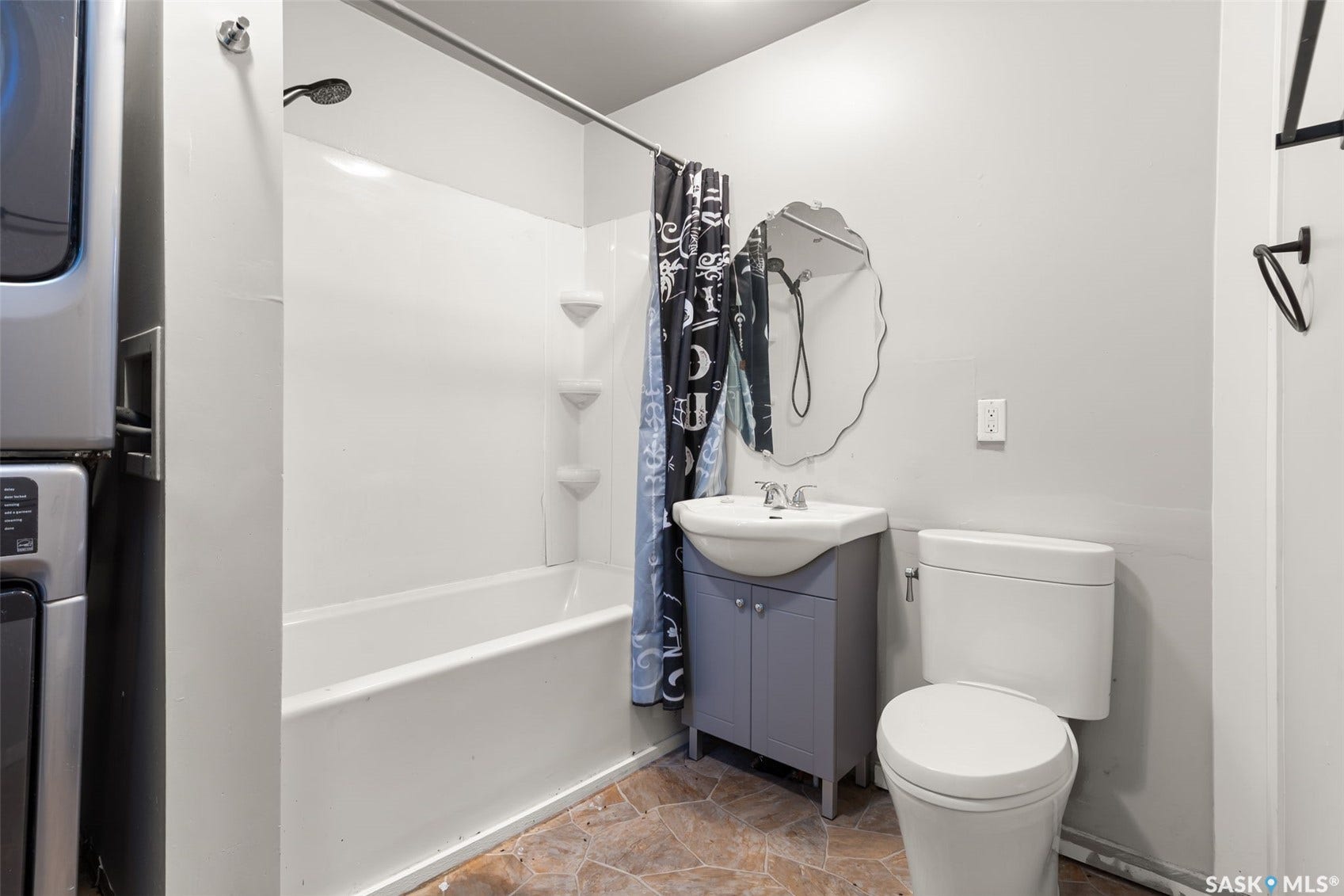 1247 King Street, Regina SK S4T 4G1