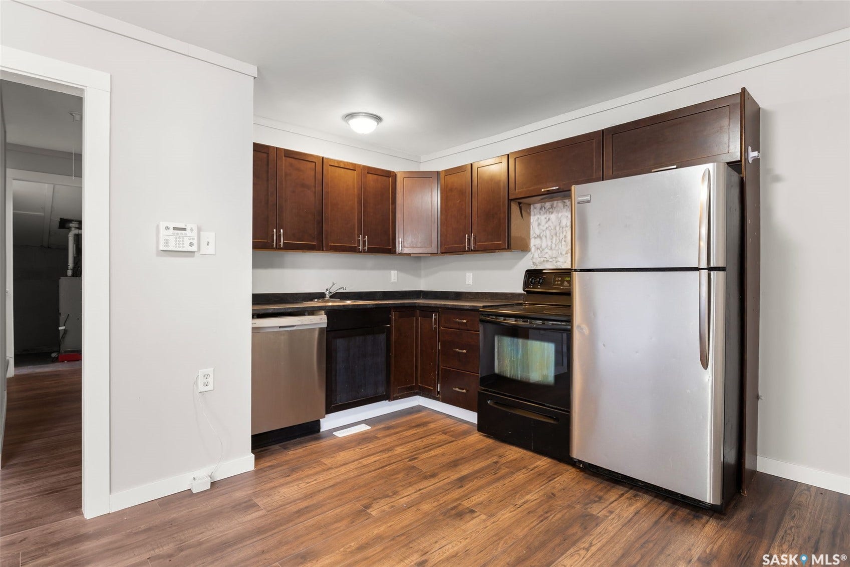 1247 King Street, Regina SK S4T 4G1