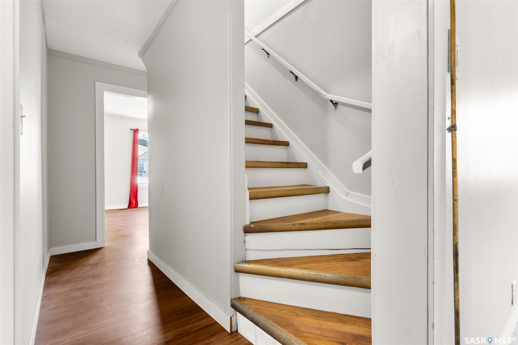 1247 King Street, Regina SK S4T 4G1