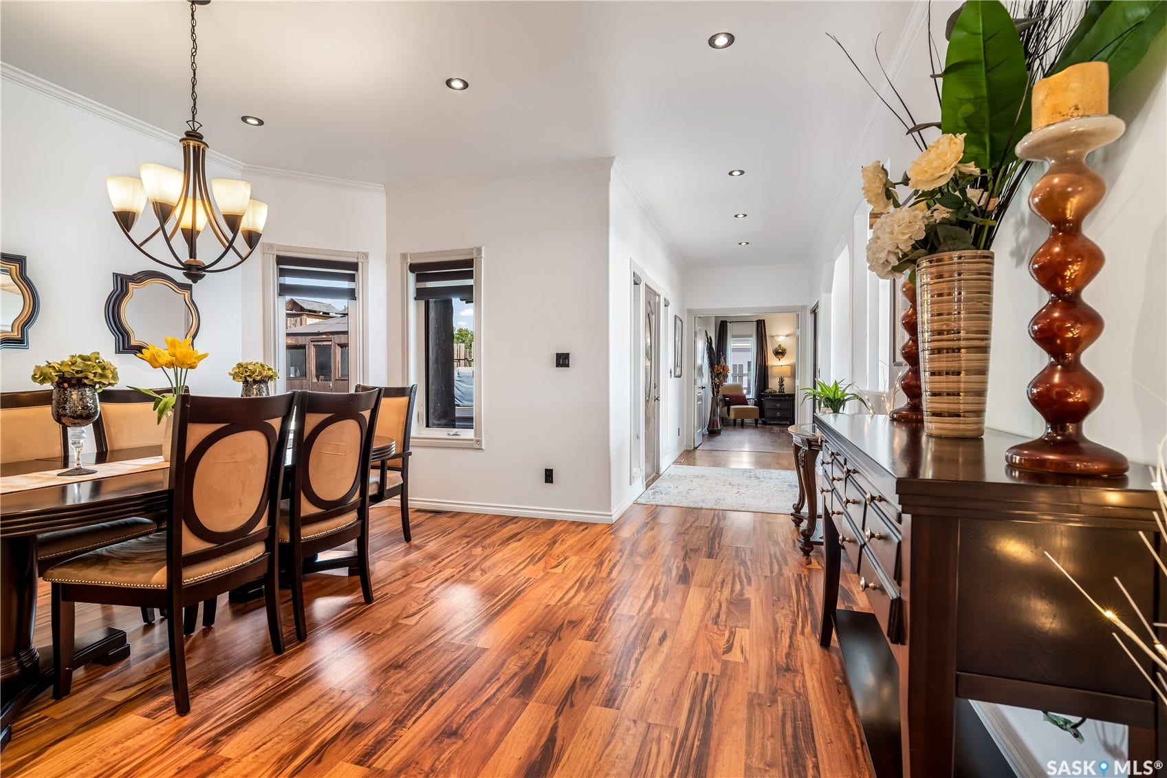 dining area perfect for entertaining