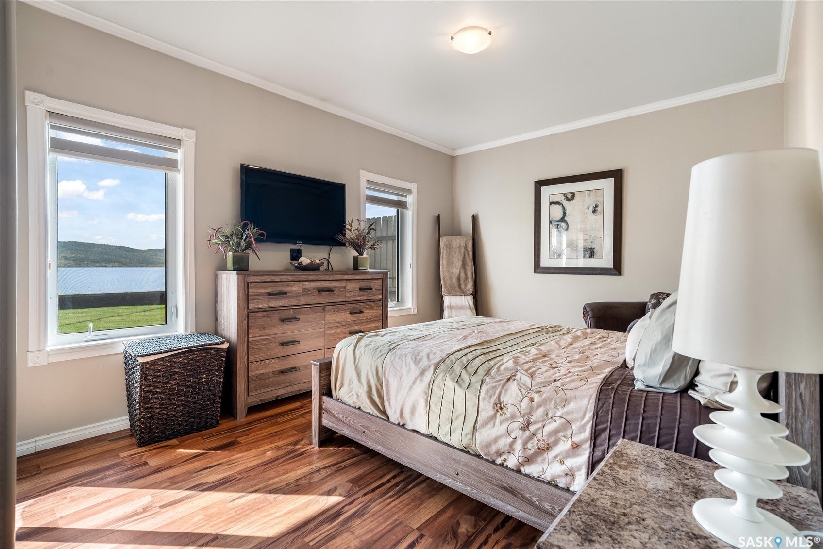 second bedroom lake views