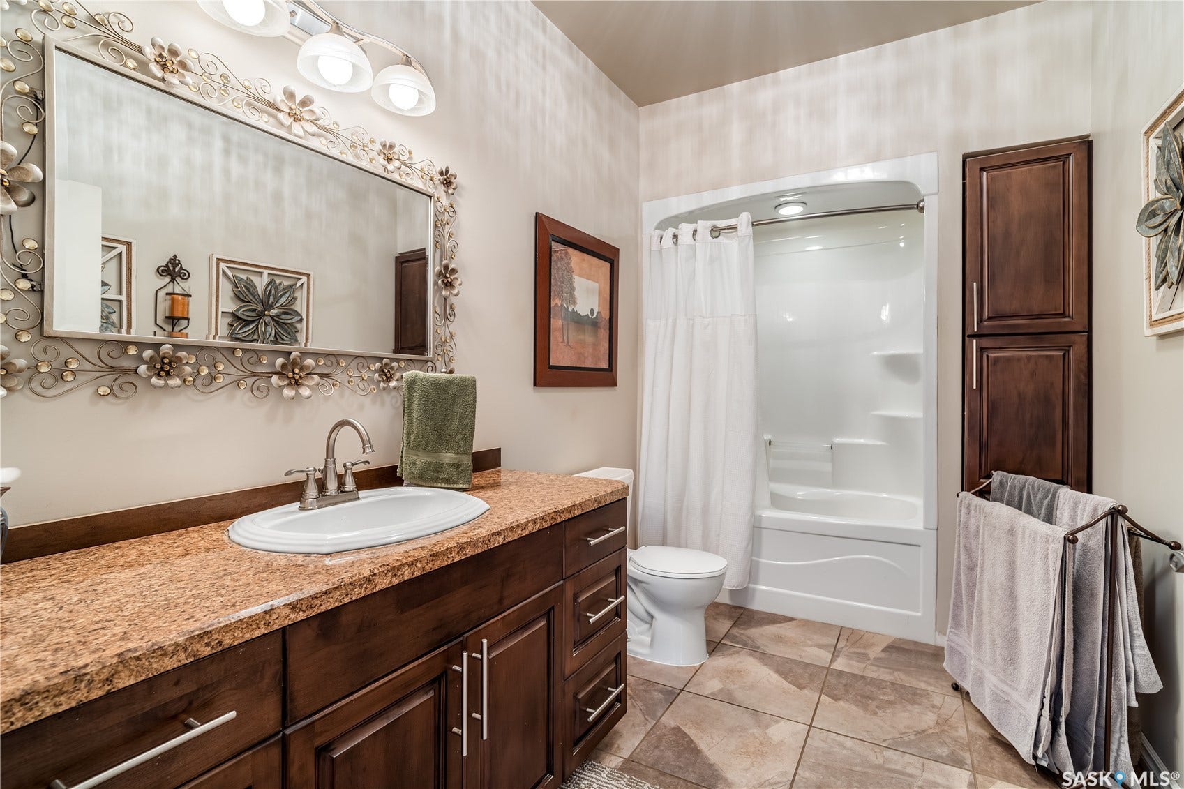4 piece bathroom