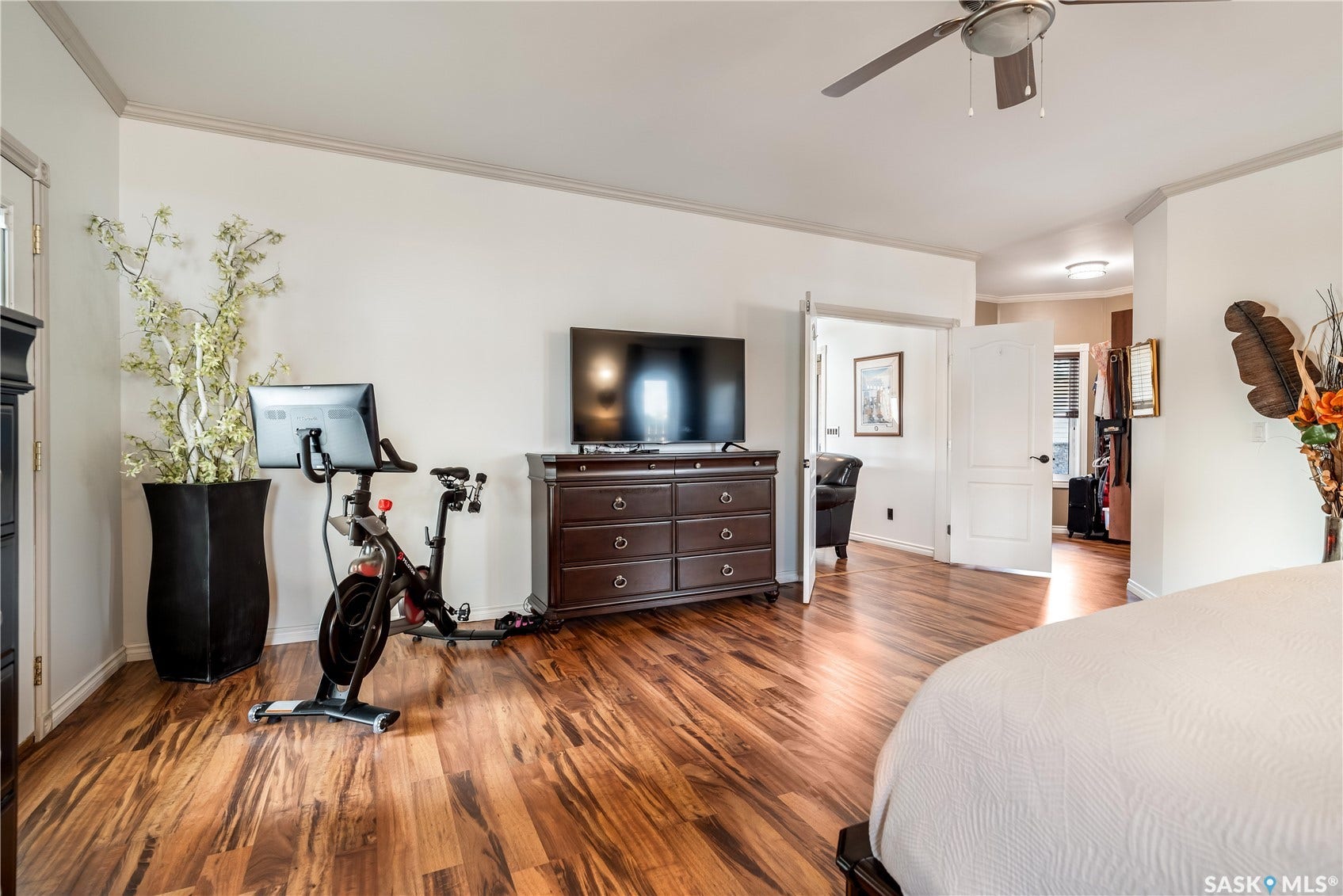 Spacious primary bedroom