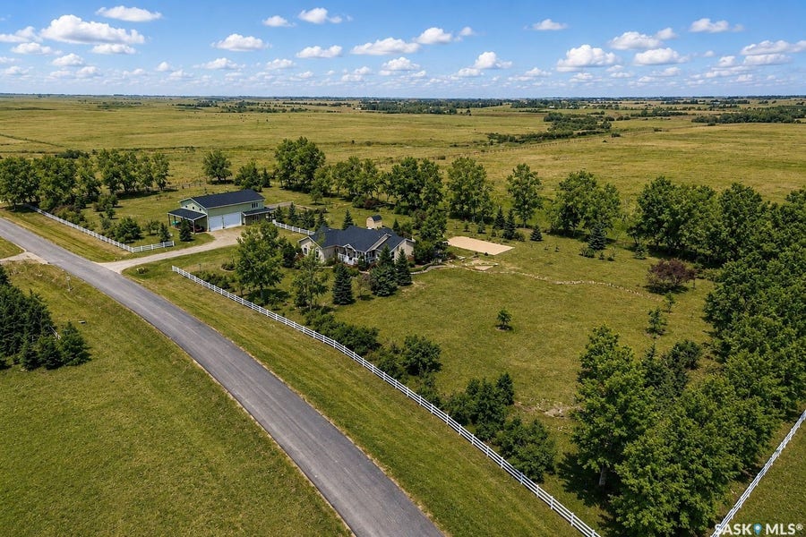 Property photo for 16 Poplar Trail, White City SK