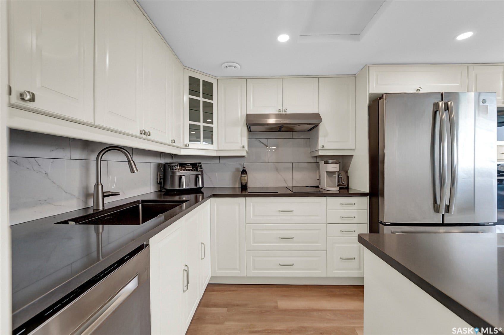 315 5th Avenue N, #2001, Saskatoon SK S7K 5Z8