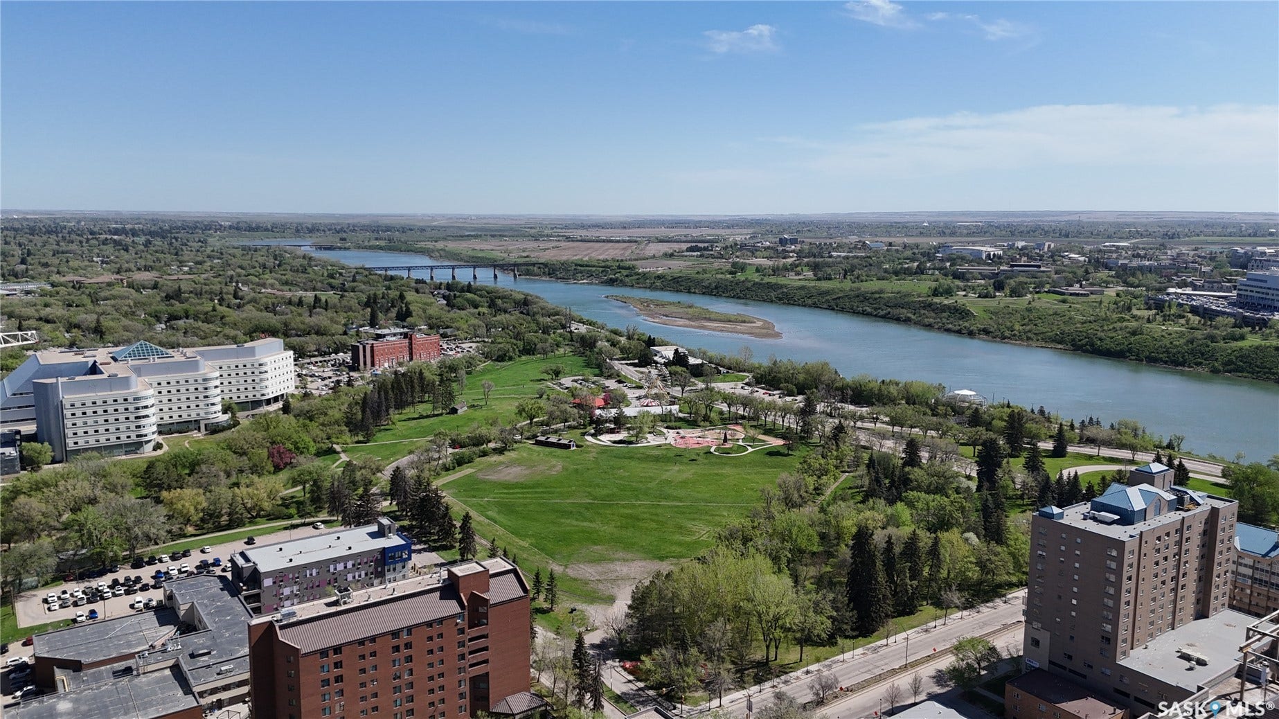 315 5th Avenue N, #2001, Saskatoon SK S7K 5Z8