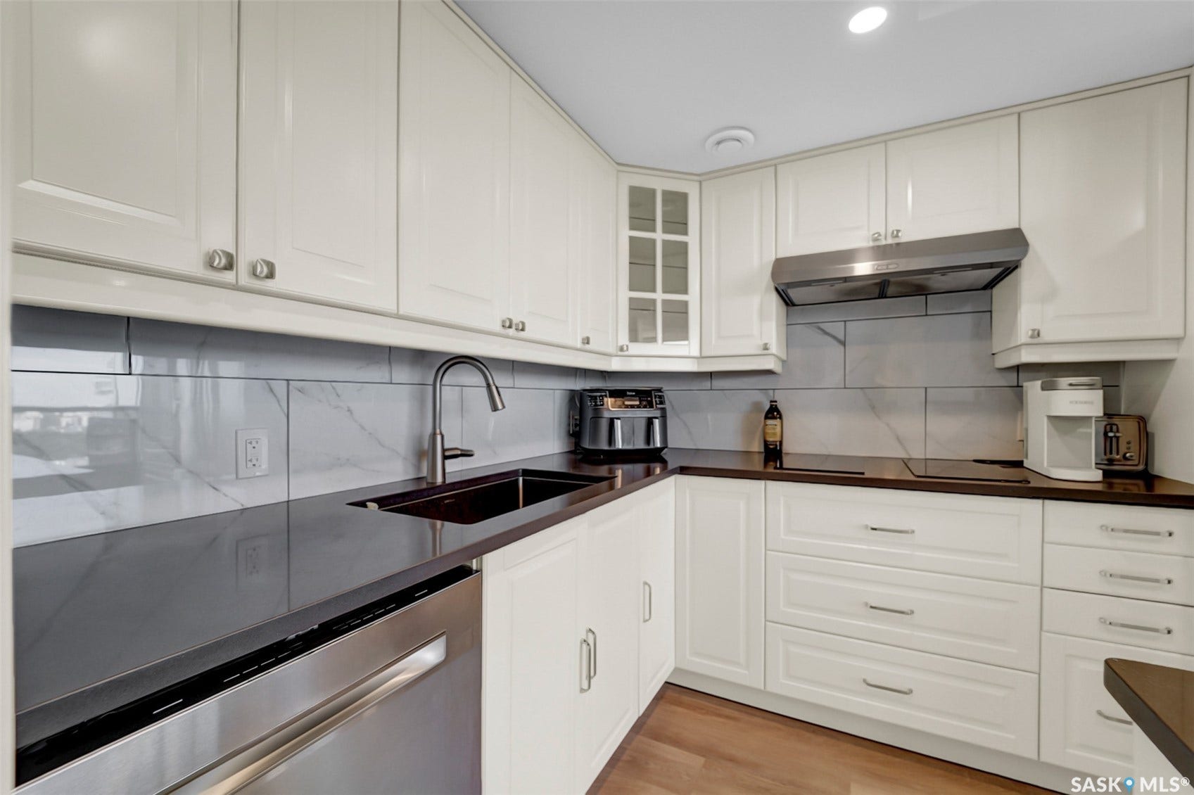 315 5th Avenue N, #2001, Saskatoon SK S7K 5Z8
