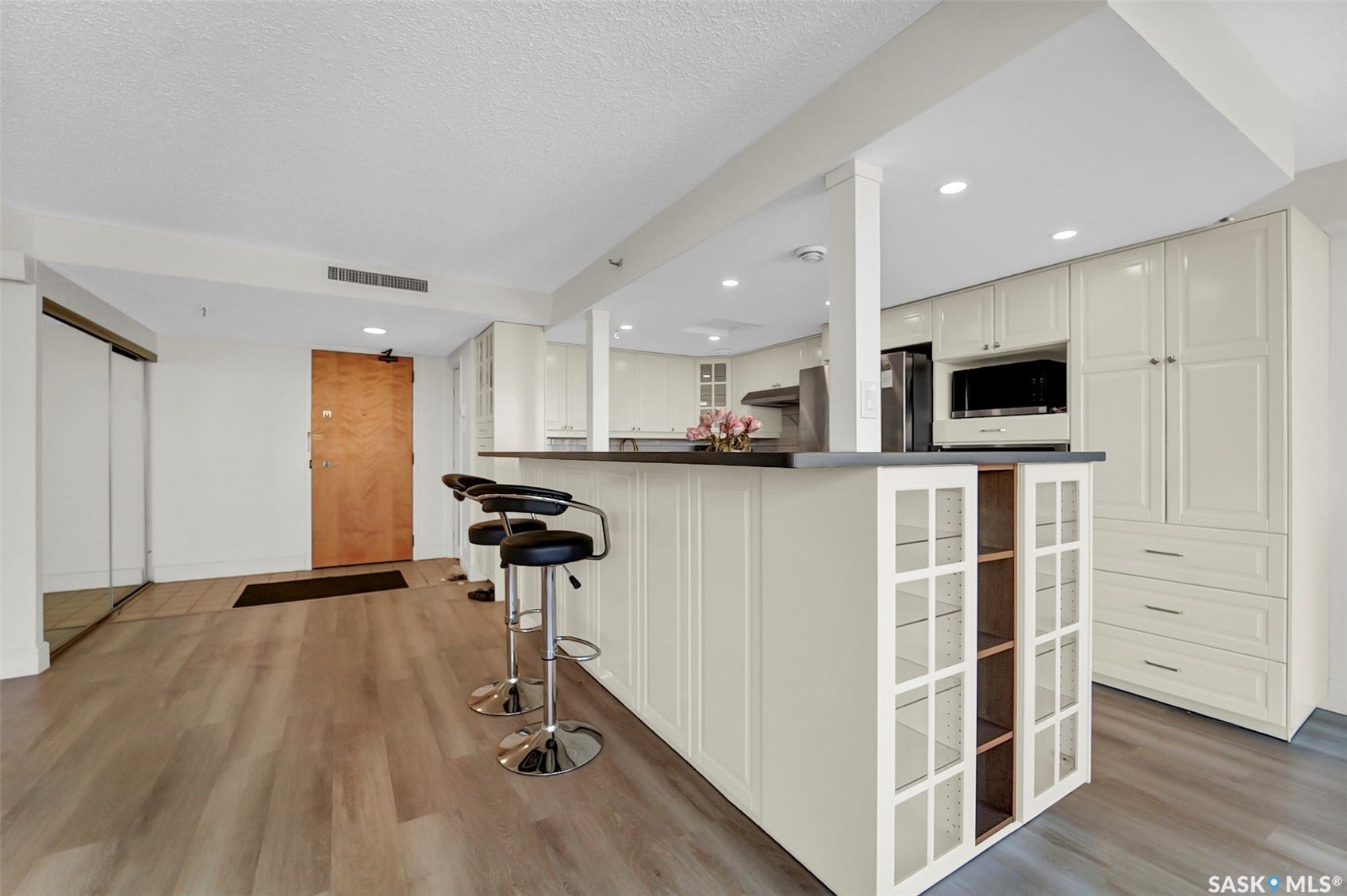 315 5th Avenue N, #2001, Saskatoon SK S7K 5Z8