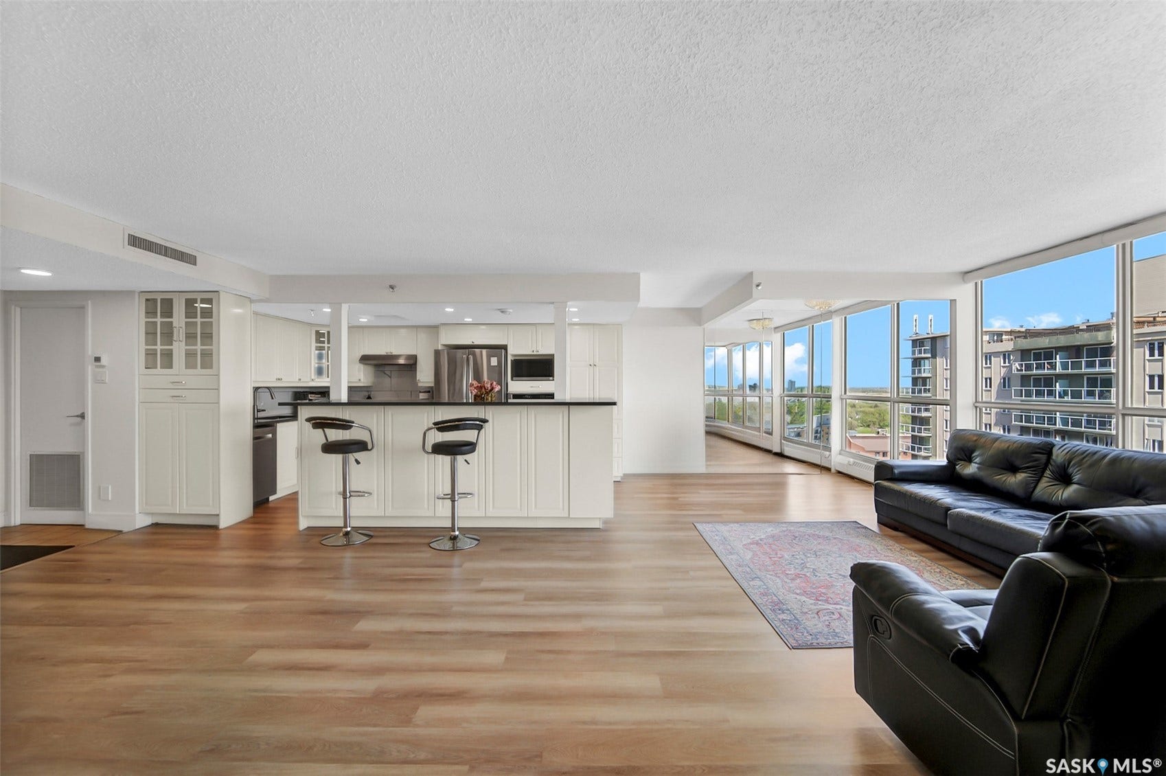 315 5th Avenue N, #2001, Saskatoon SK S7K 5Z8