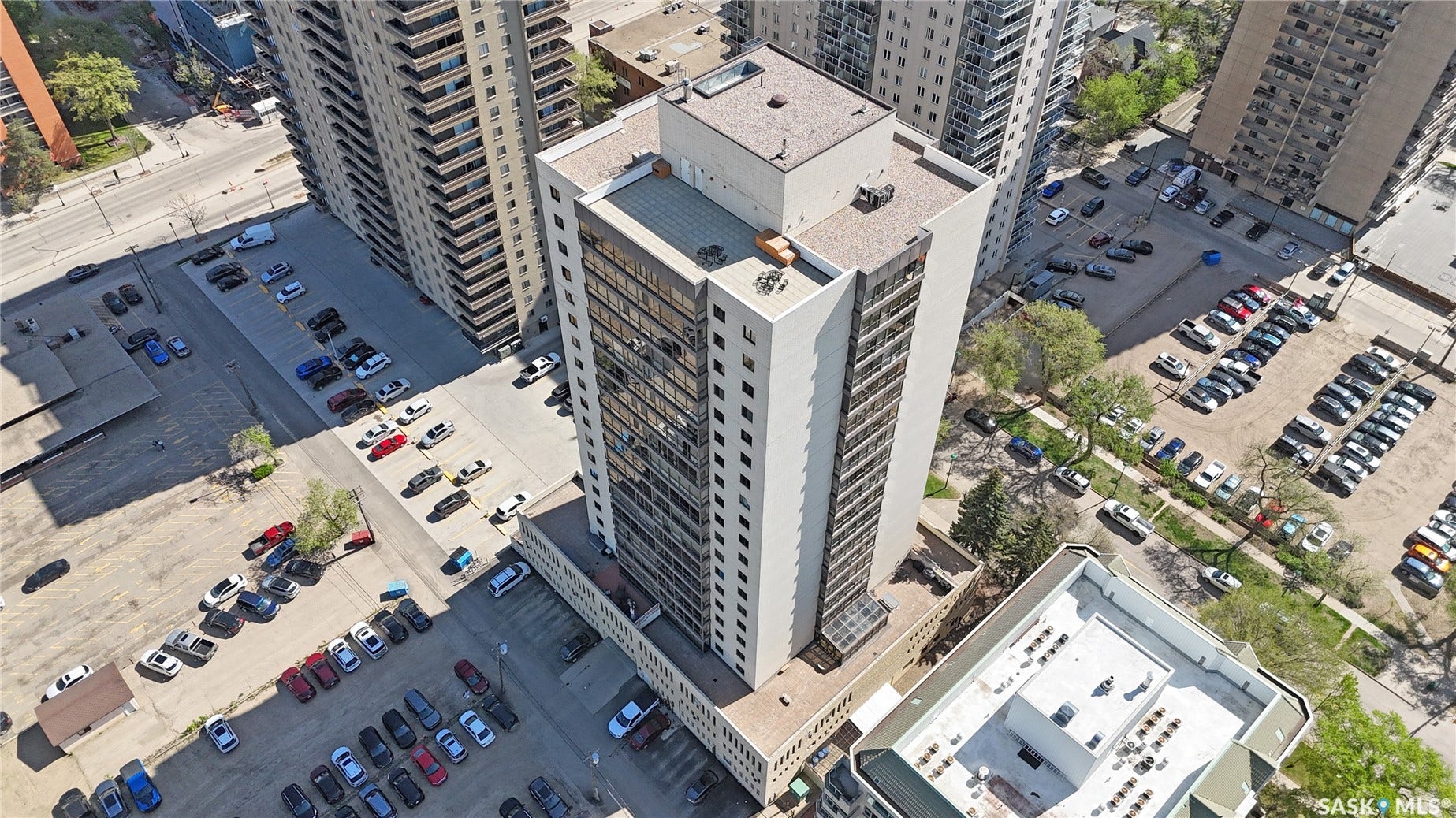 315 5th Avenue N, #2001, Saskatoon SK S7K 5Z8