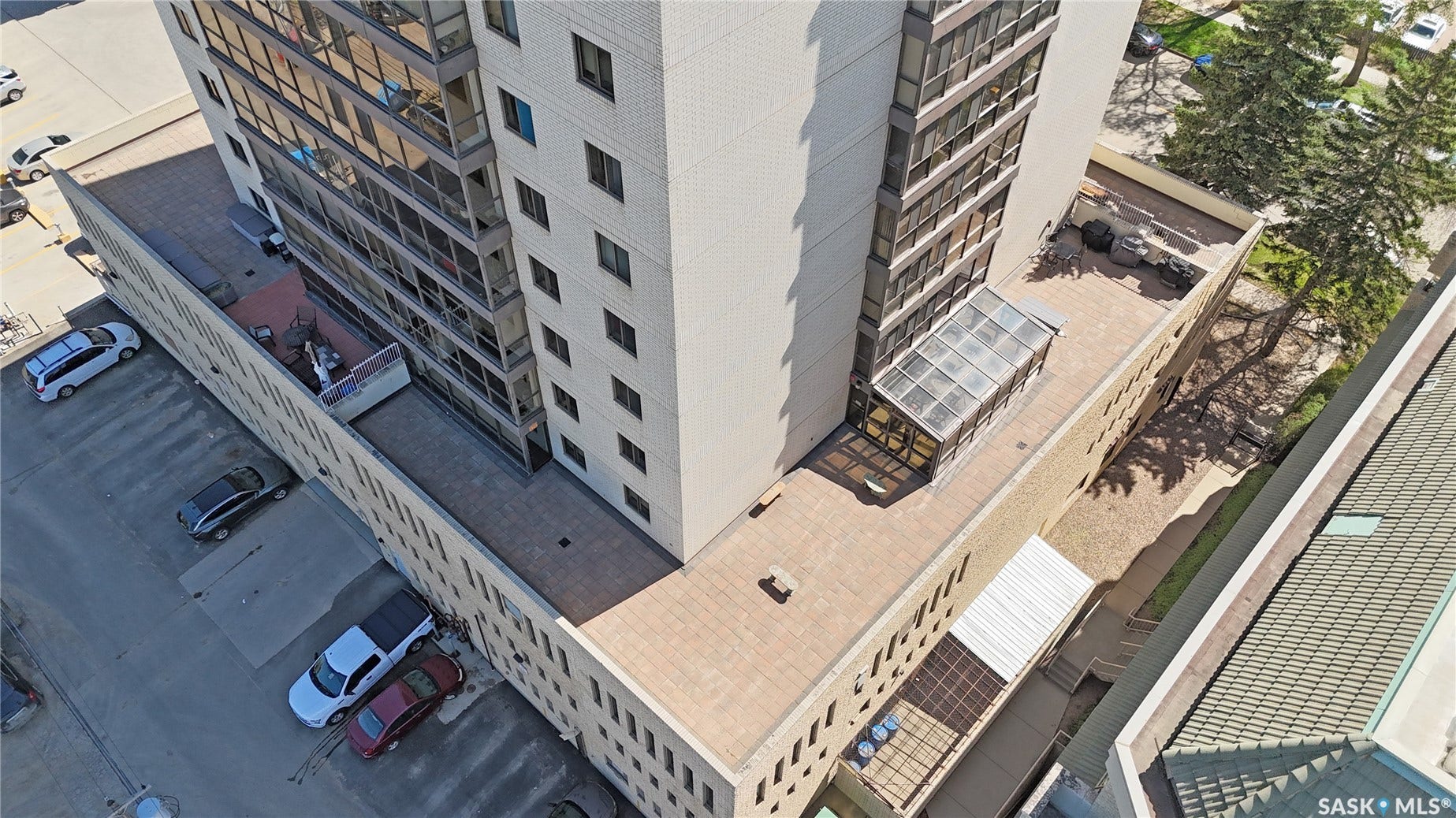315 5th Avenue N, #2001, Saskatoon SK S7K 5Z8