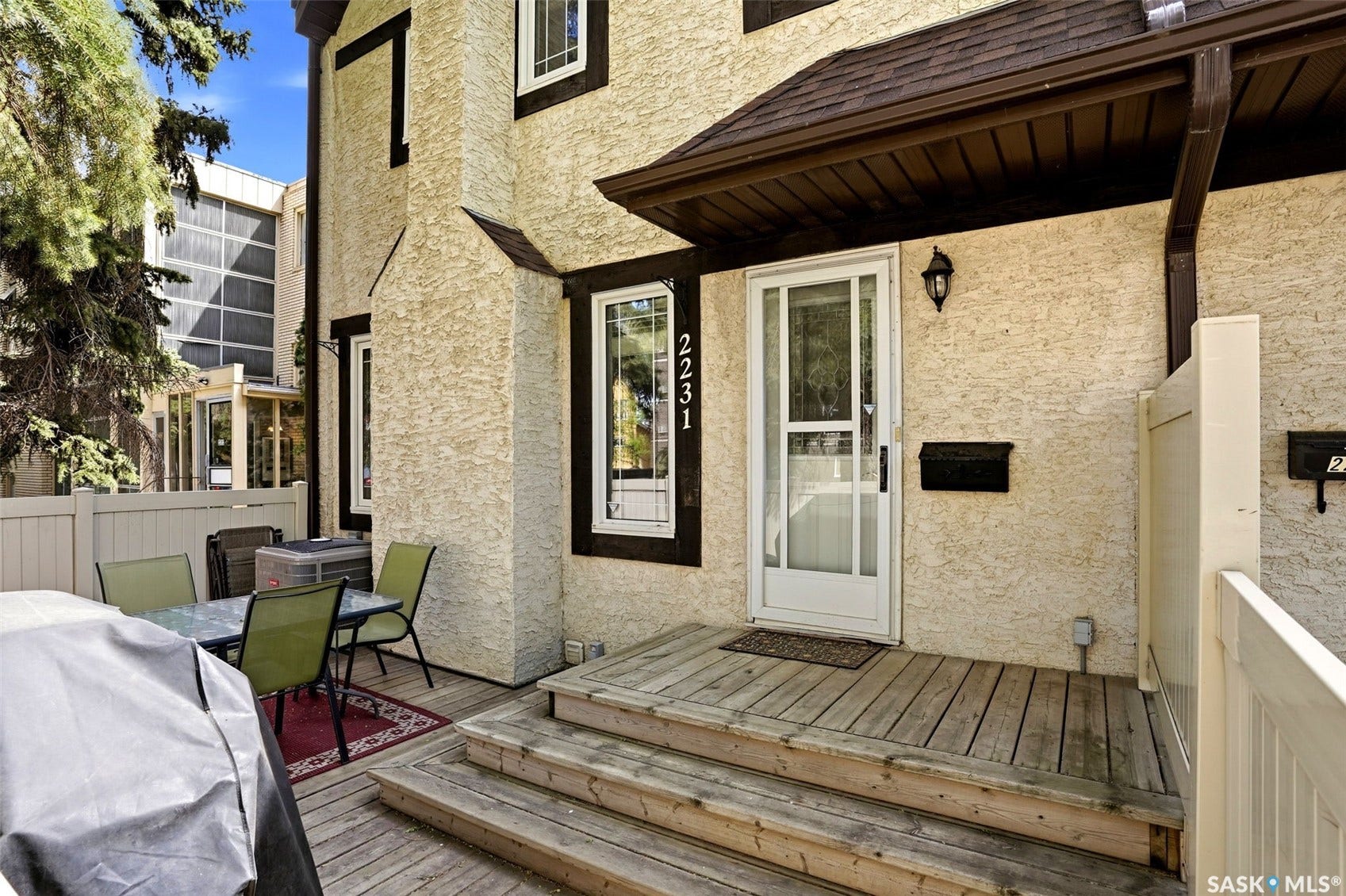 2231 McIntyre Street, Regina SK S4P 2S1