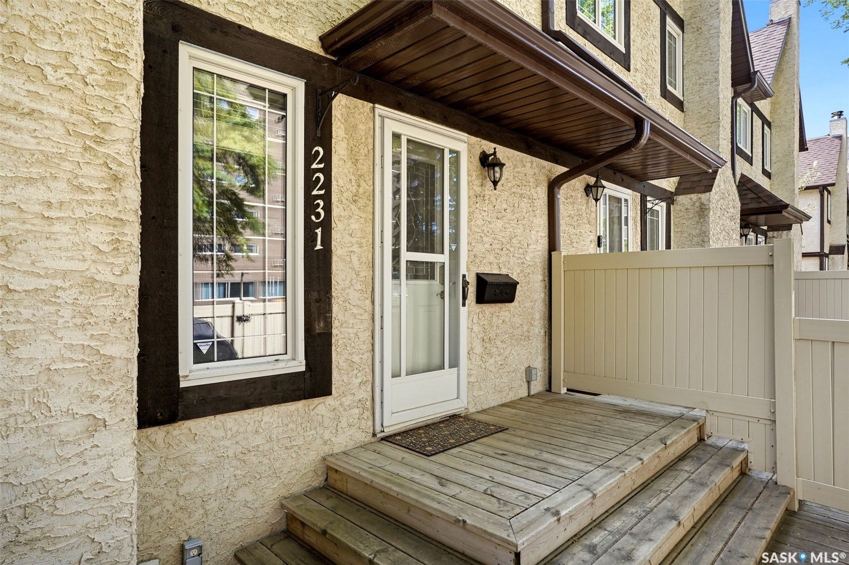 2231 McIntyre Street, Regina SK S4P 2S1