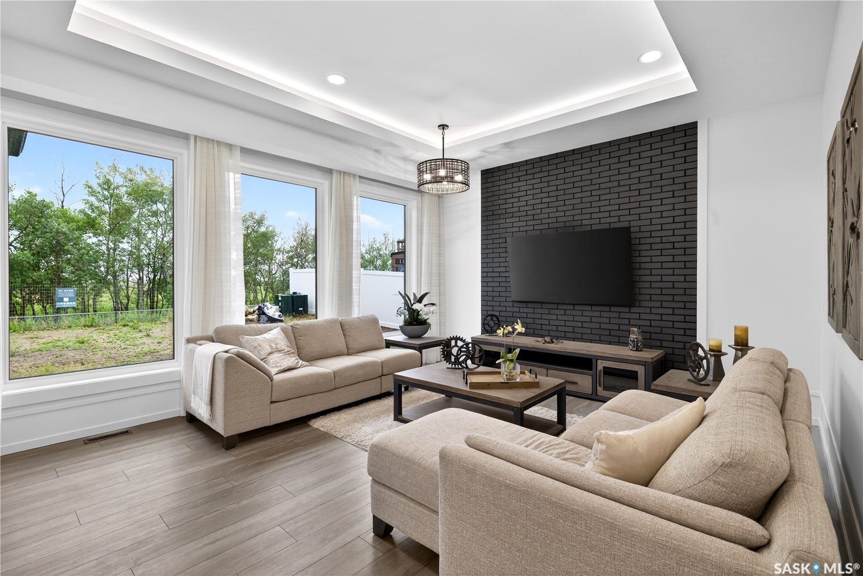 428 Woolf Bend, Saskatoon SK S7W 1E5