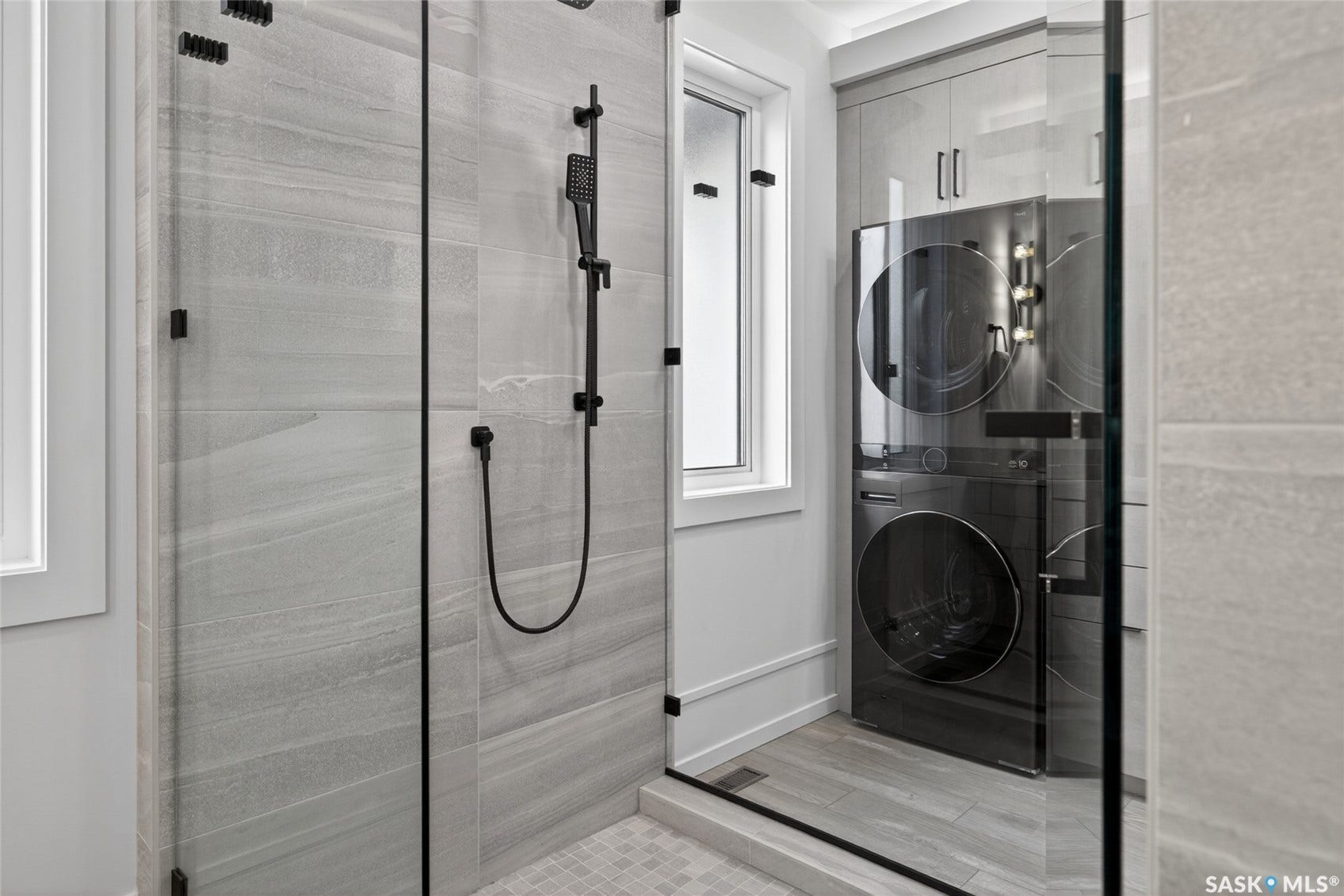 Incredible Glass Shower