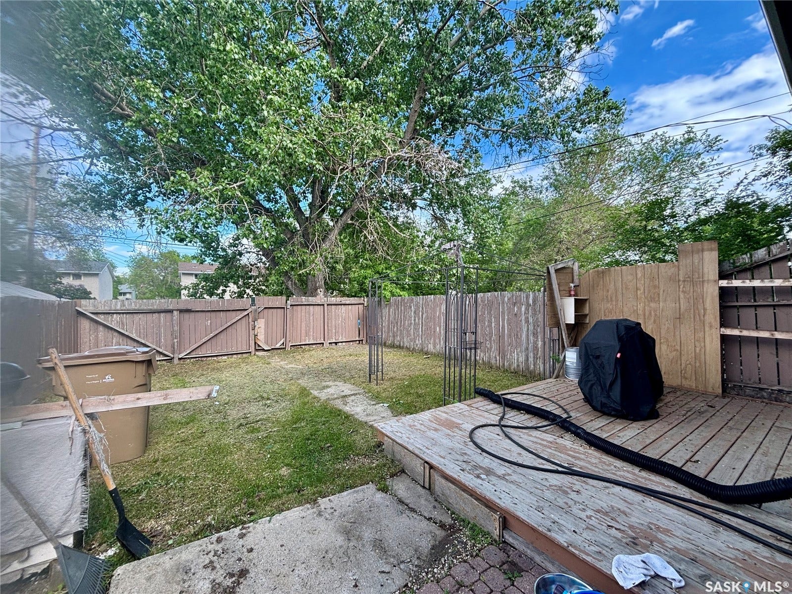 419 McIntosh Street, Regina SK S4R 4Z7
