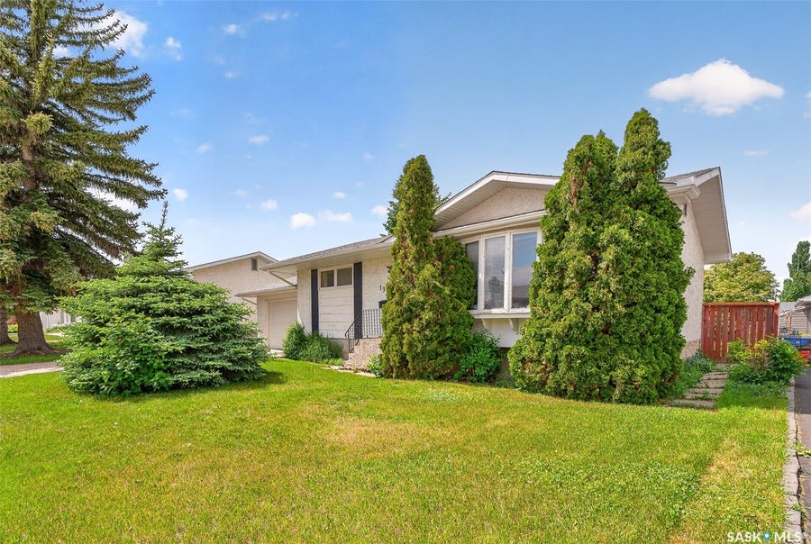 Property photo for 1373 Prince Crescent, Moose Jaw SK