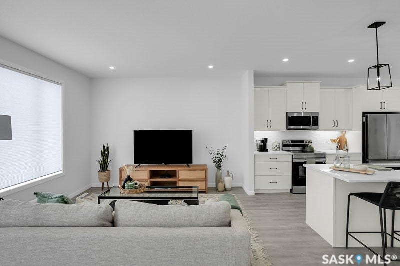 5601 Parliament Avenue, #25, Regina SK S4W 0V4 5601 Parliament Avenue, #25, Regina SK S4W 0V4