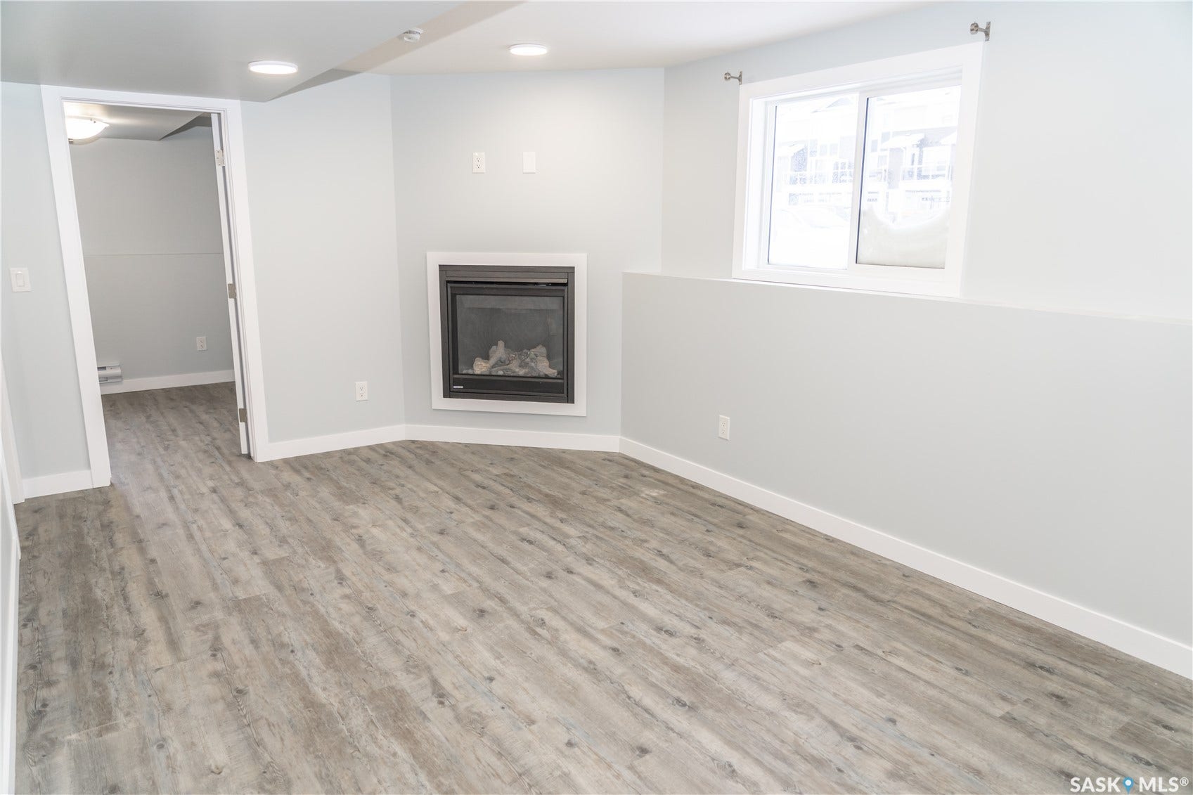 318 Stehwien Street, Saskatoon SK S7W 1H5 318 Stehwien Street, Saskatoon SK S7W 1H5