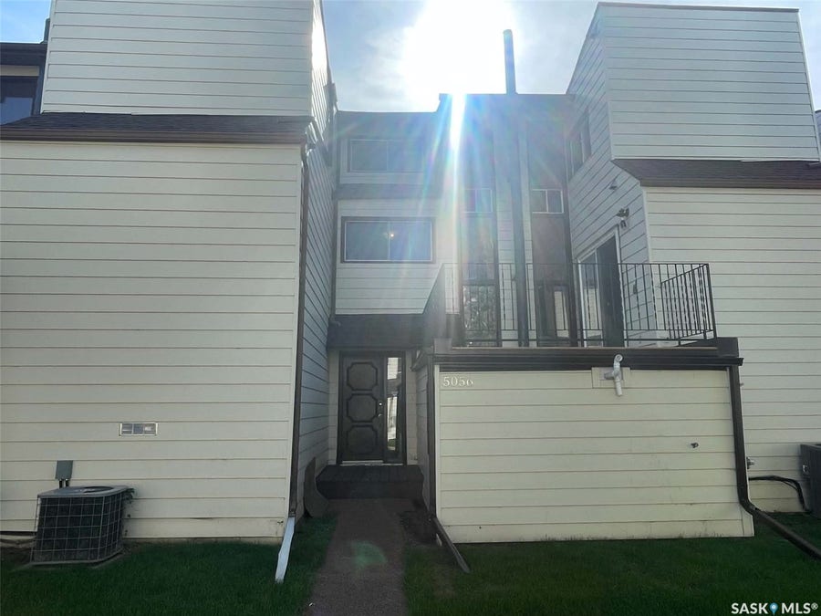 Property photo for 5056 10th Avenue, Regina SK