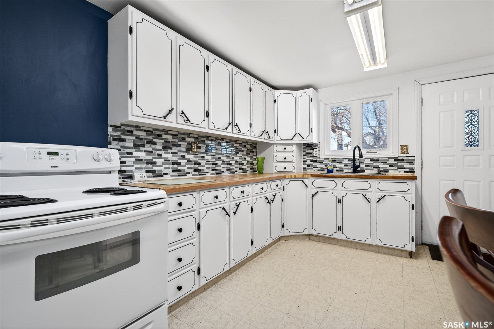 528 Ominica Street E, Moose Jaw SK S6H 0H3