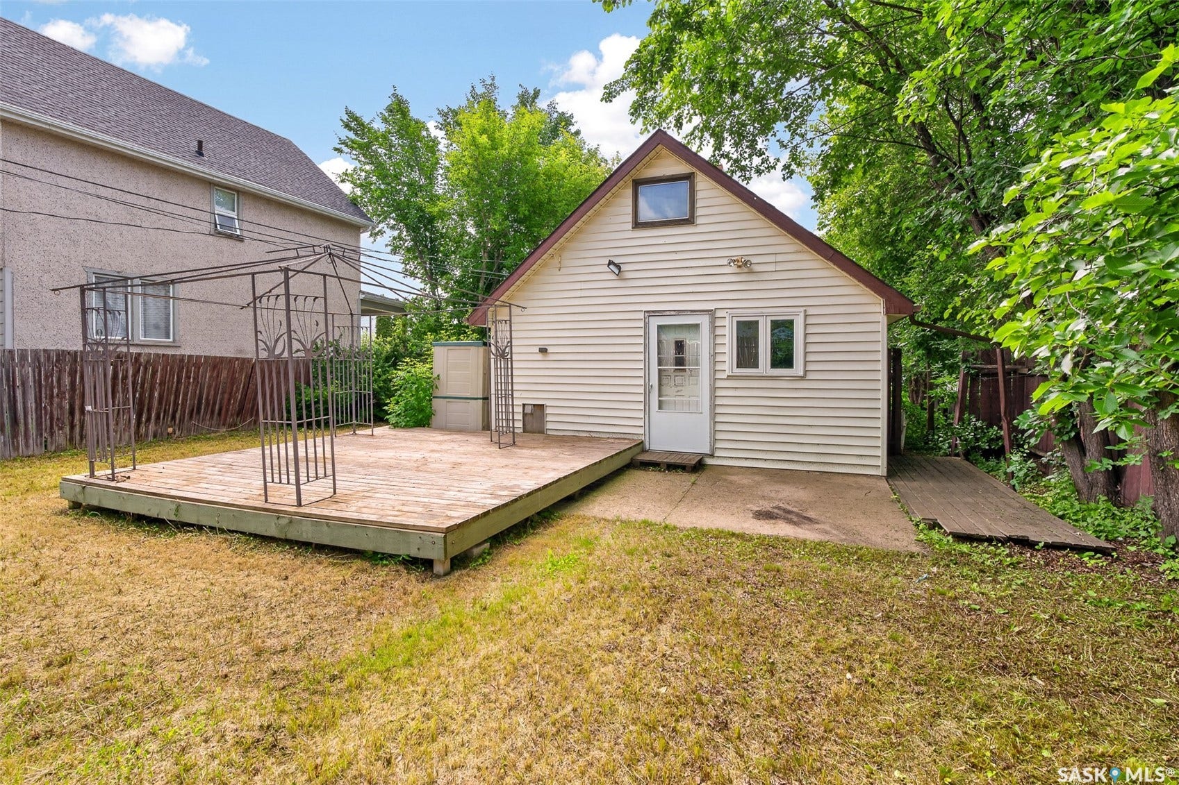 528 Ominica Street E, Moose Jaw SK S6H 0H3