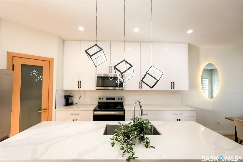 1515 Richardson Road, Saskatoon SK S7M 0W9