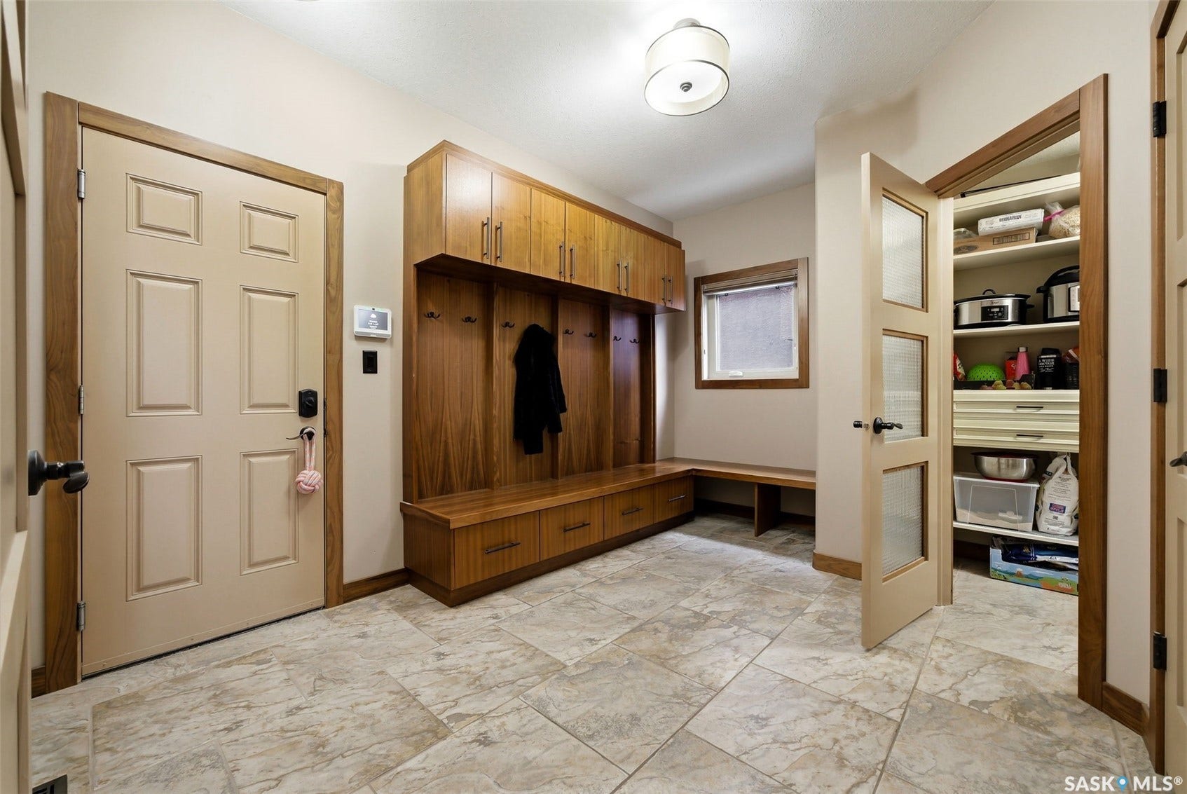7502 Lilac Place, Regina SK S4Y 0B3