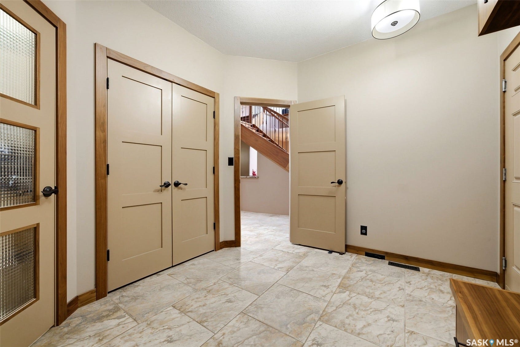 7502 Lilac Place, Regina SK S4Y 0B3