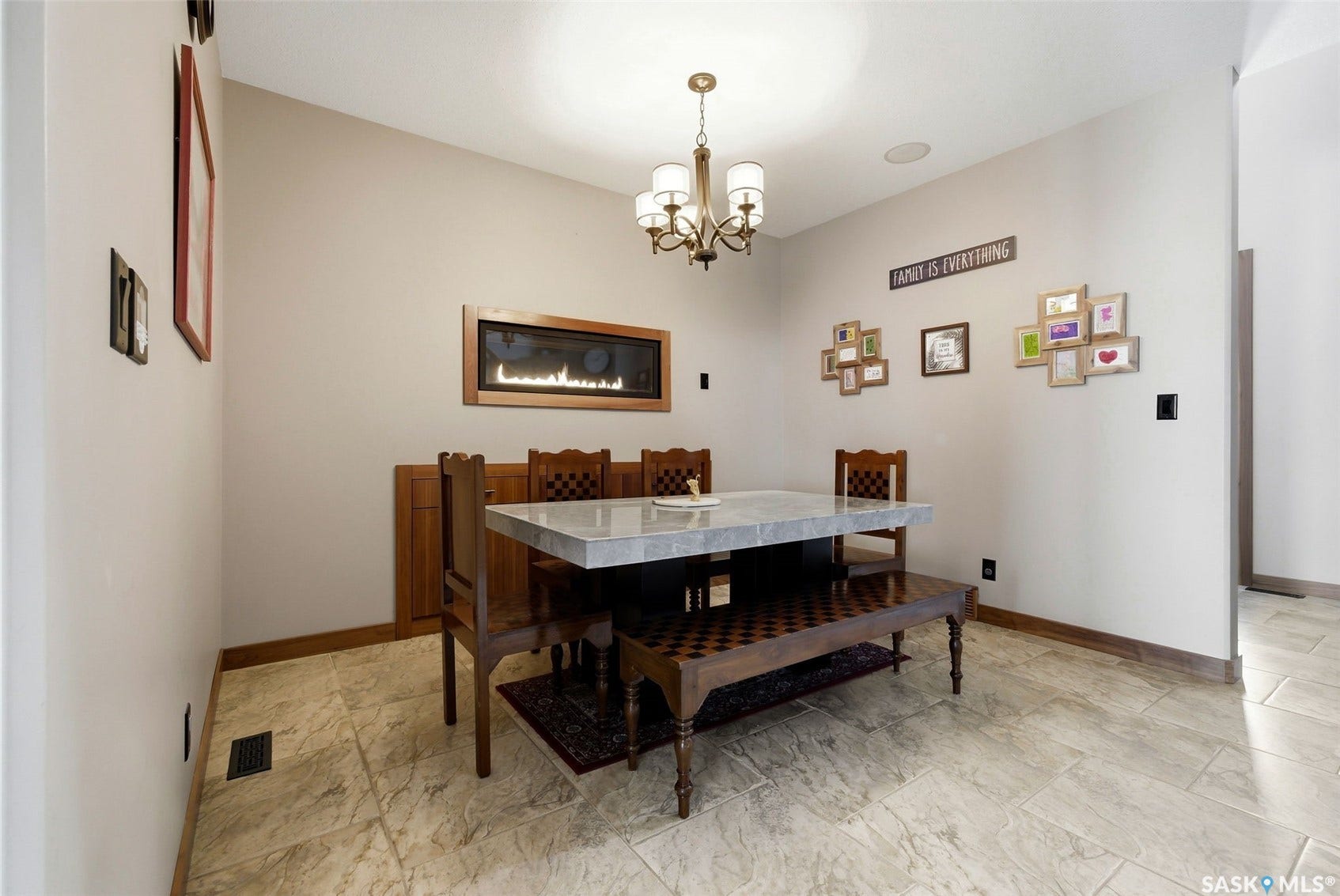 7502 Lilac Place, Regina SK S4Y 0B3