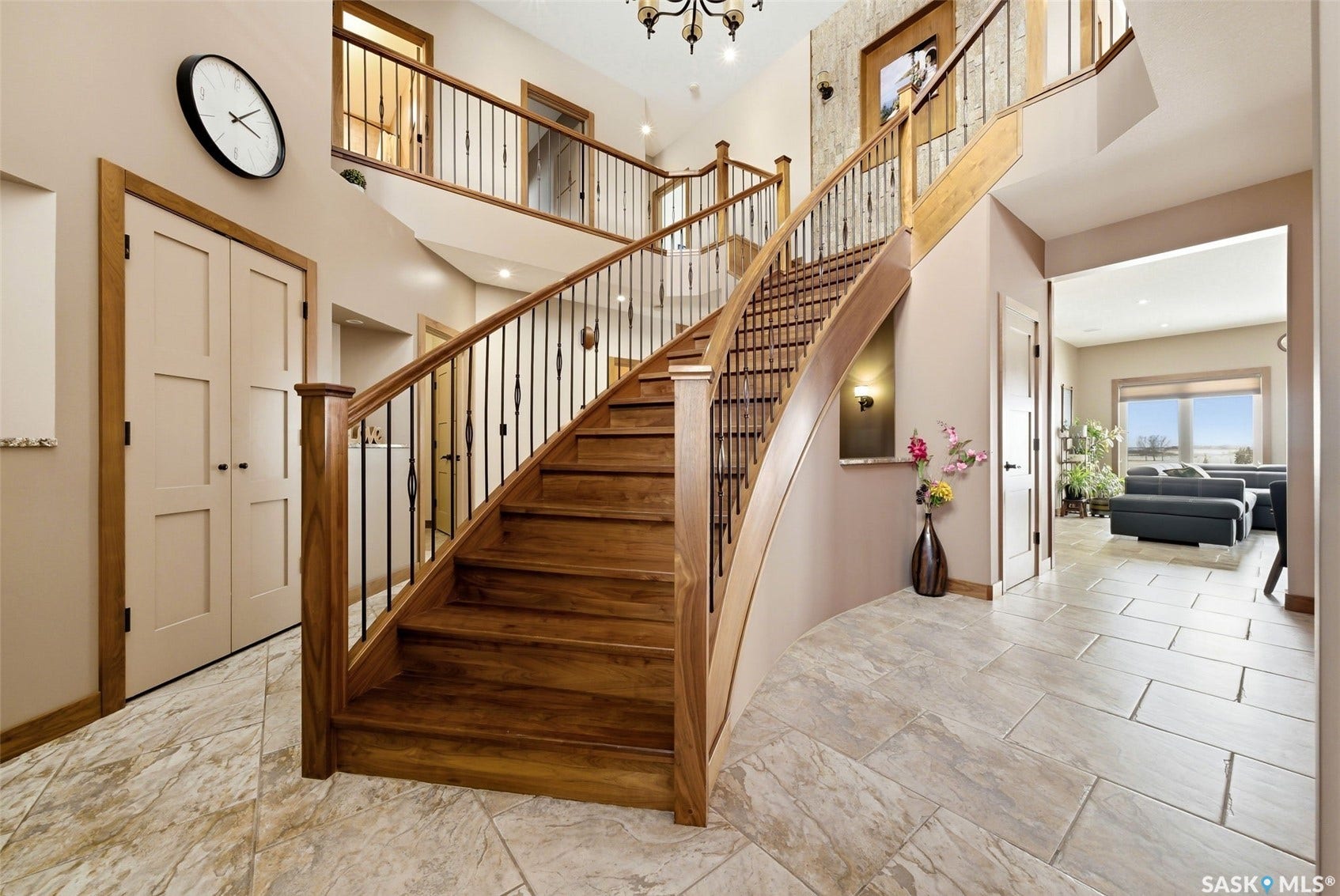 7502 Lilac Place, Regina SK S4Y 0B3