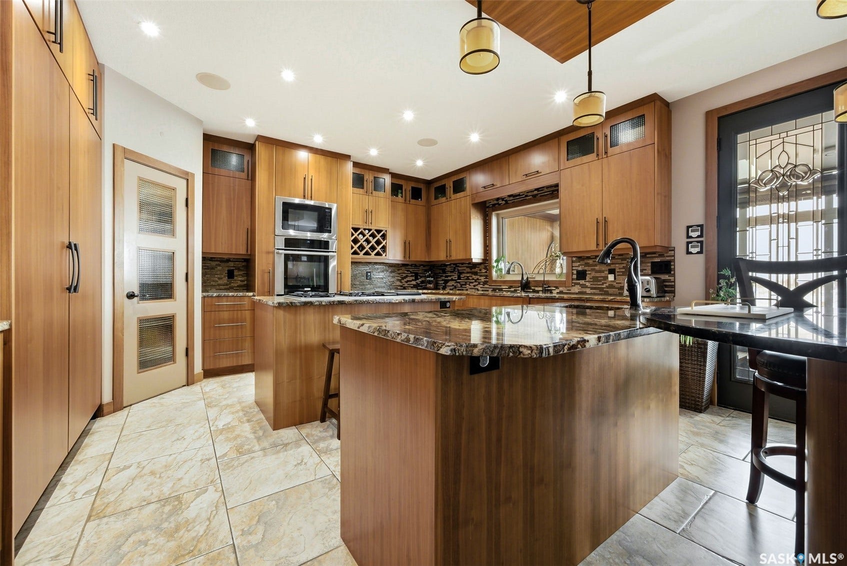7502 Lilac Place, Regina SK S4Y 0B3