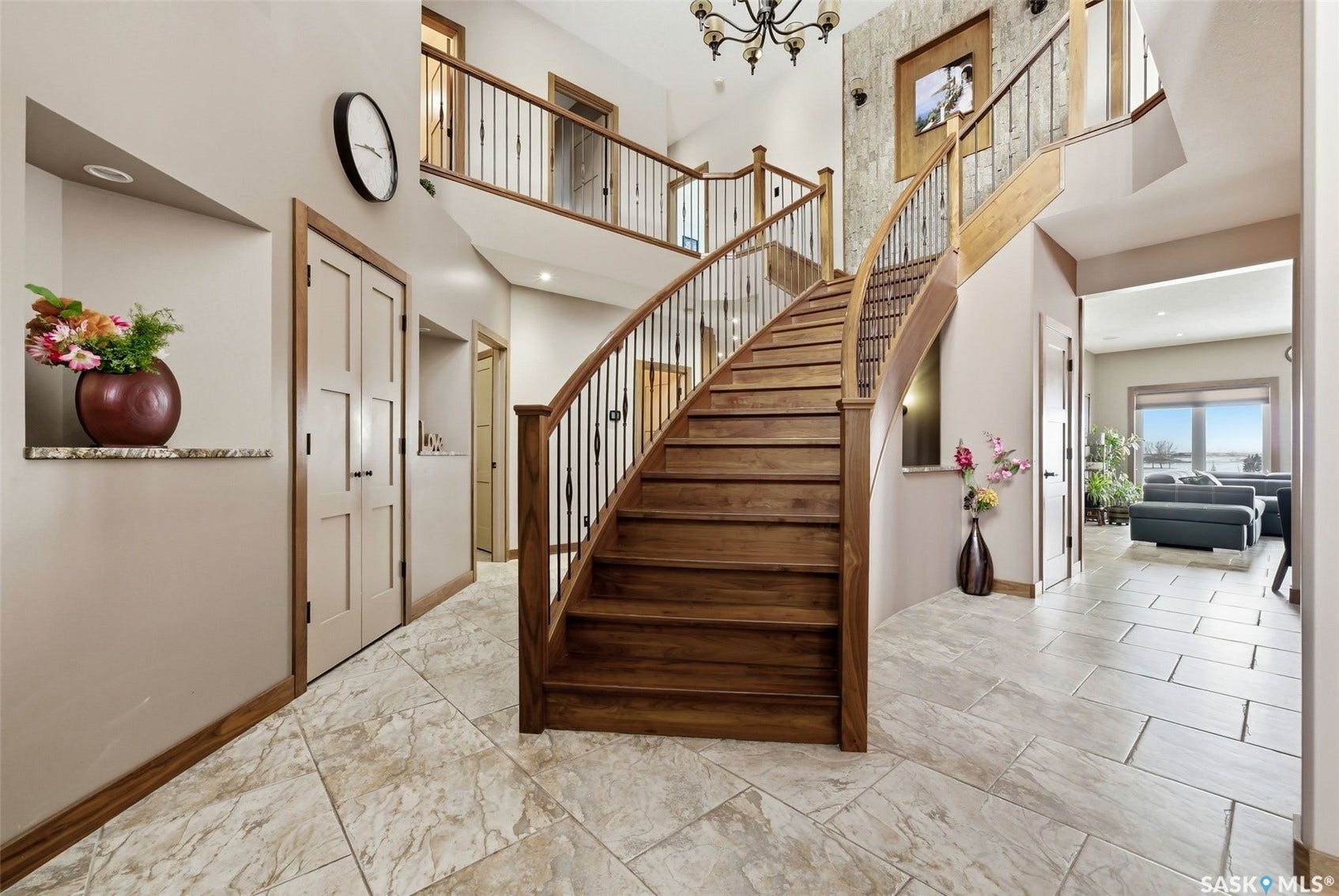 7502 Lilac Place, Regina SK S4Y 0B3