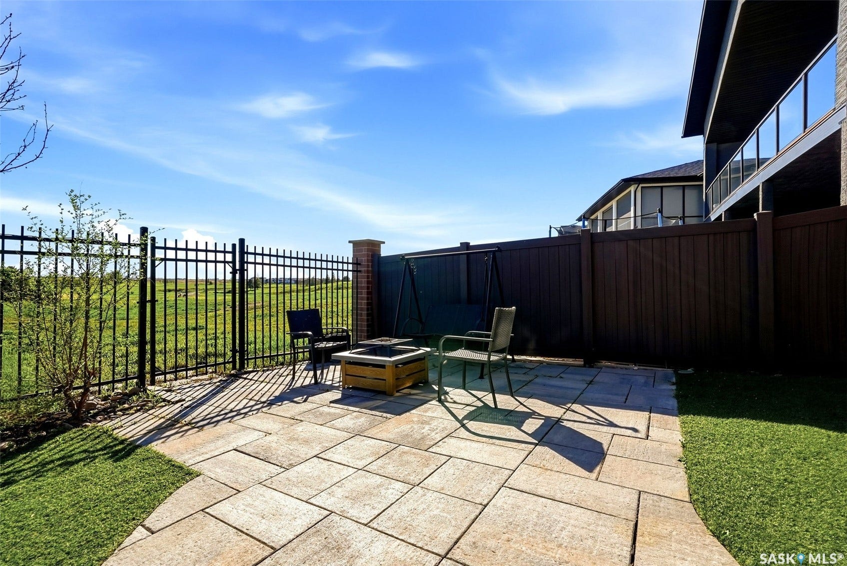 7502 Lilac Place, Regina SK S4Y 0B3
