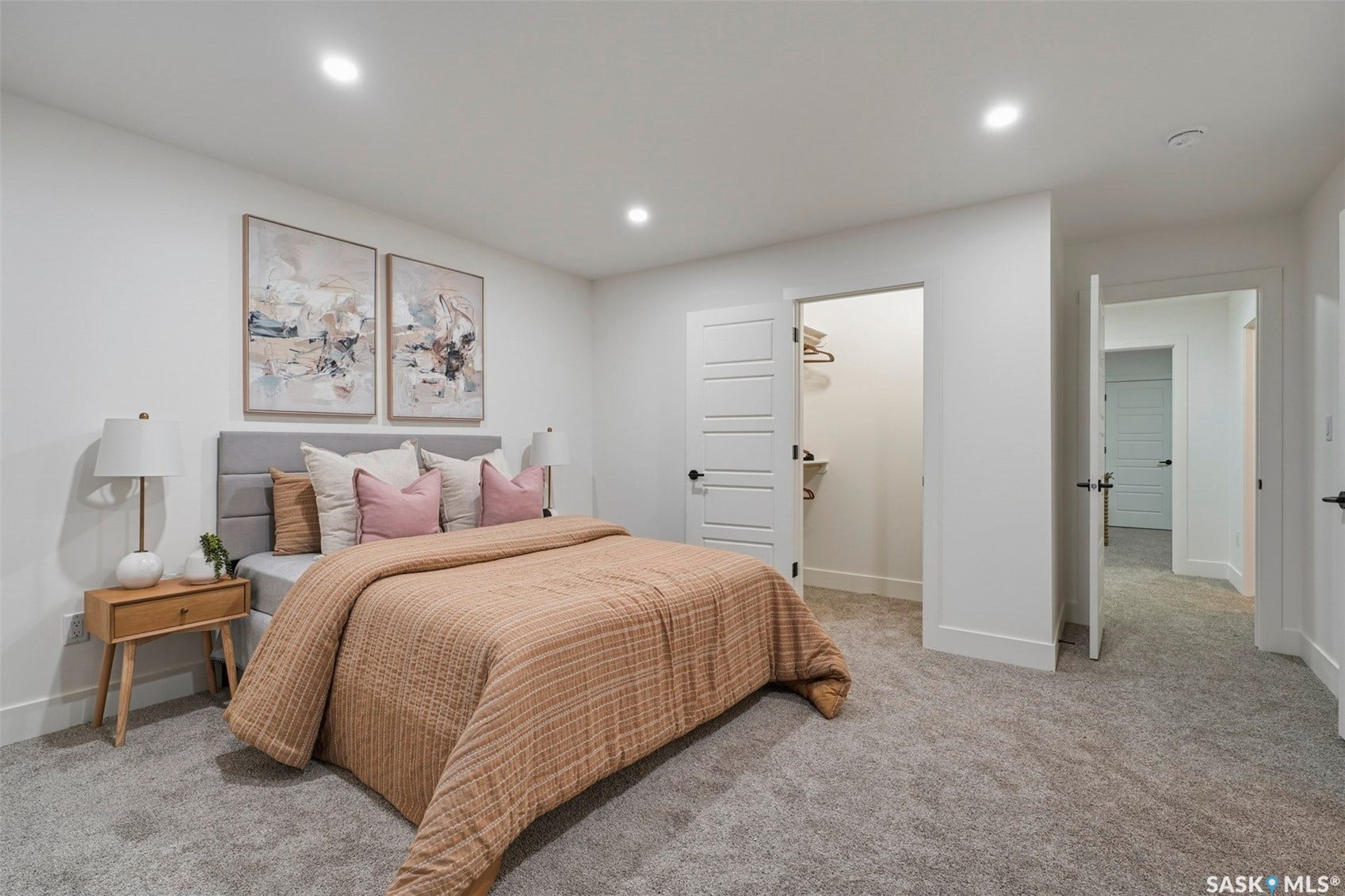 3220 11th Street W, #131, Saskatoon SK S7M 5M4