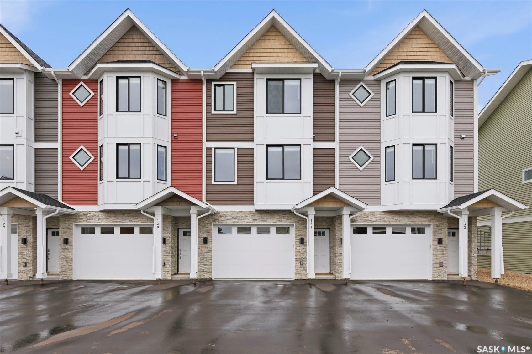 3220 11th Street W, #131, Saskatoon SK S7M 5M4