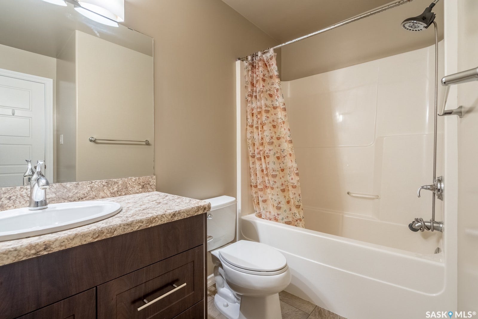 4648 James Hill Road, Regina SK S4W 0C7 4648 James Hill Road, Regina SK S4W 0C7