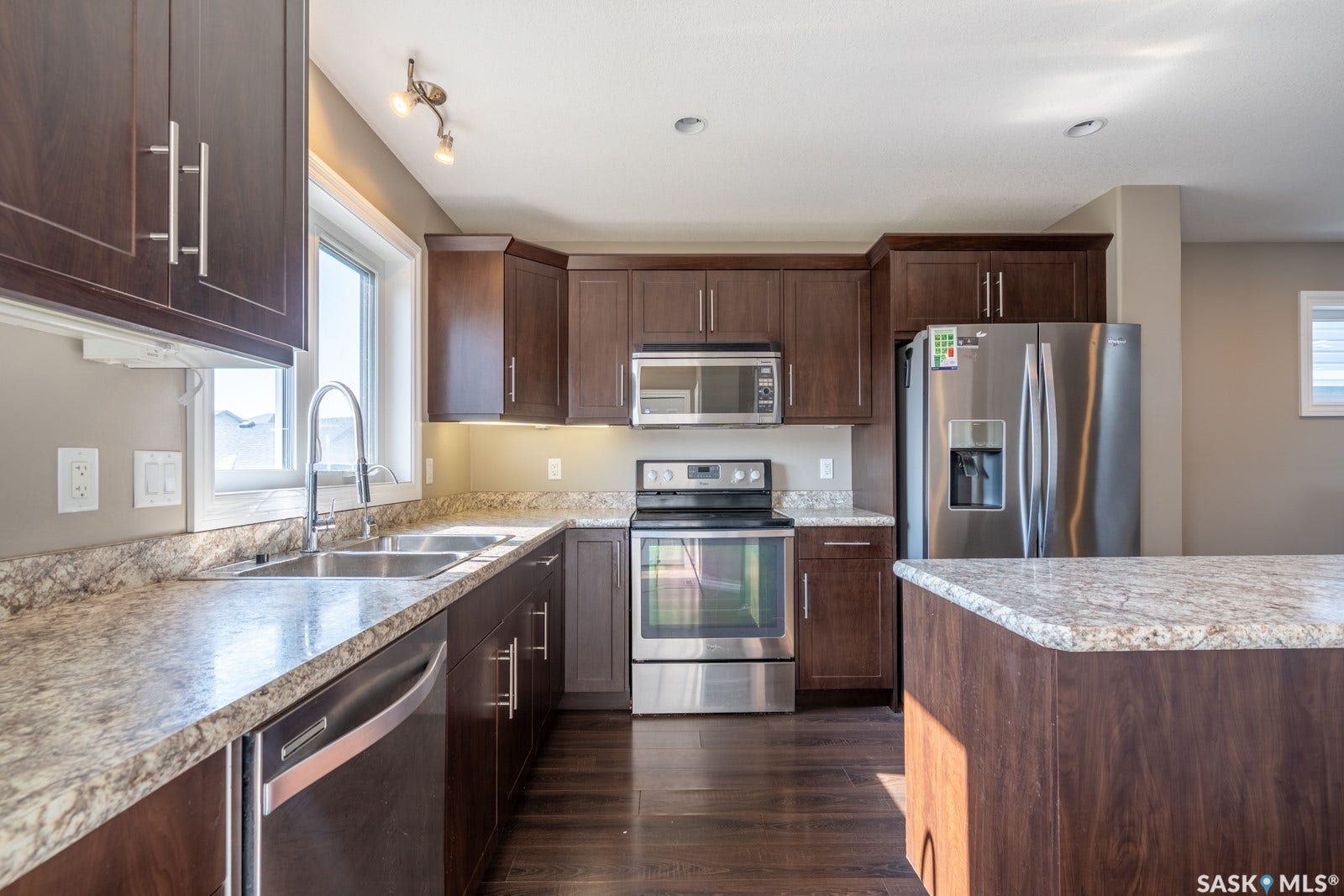 4648 James Hill Road, Regina SK S4W 0C7 4648 James Hill Road, Regina SK S4W 0C7