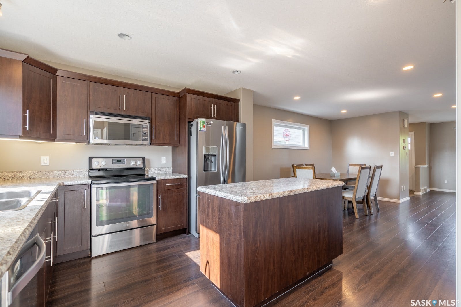 4648 James Hill Road, Regina SK S4W 0C7 4648 James Hill Road, Regina SK S4W 0C7