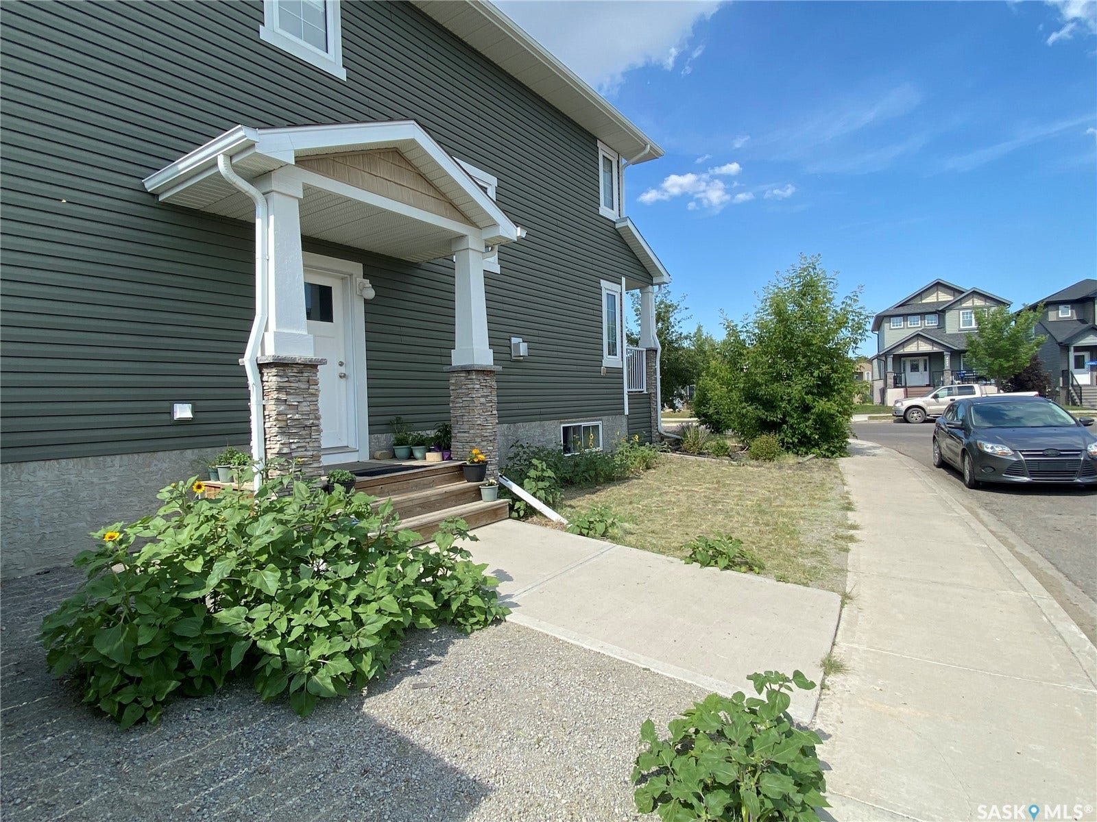 4648 James Hill Road, Regina SK S4W 0C7 Side entrance