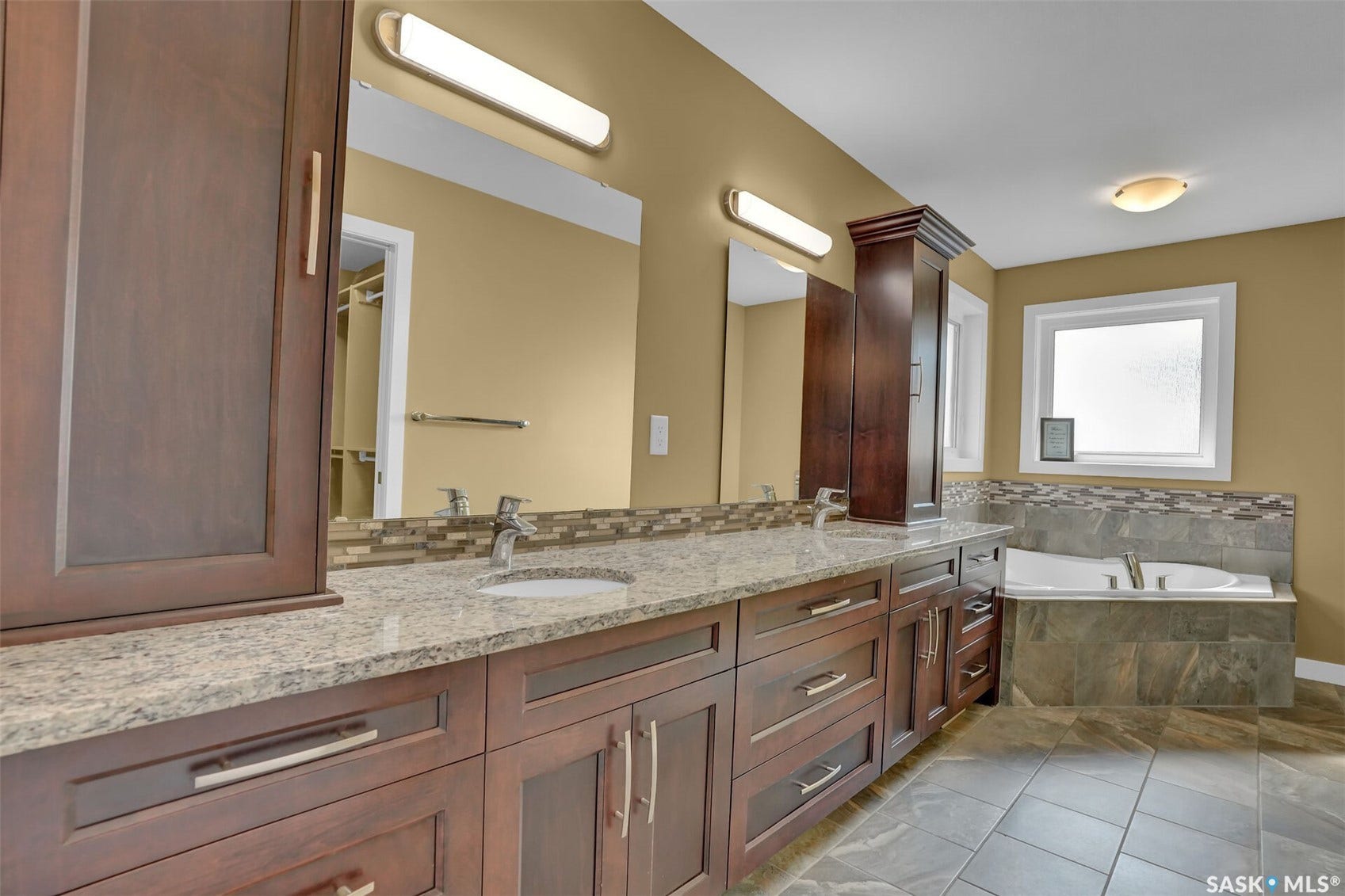 6033 Little Pine Loop, Regina SK S4X 0H5 6033 Little Pine Loop, Regina SK S4X 0H5
